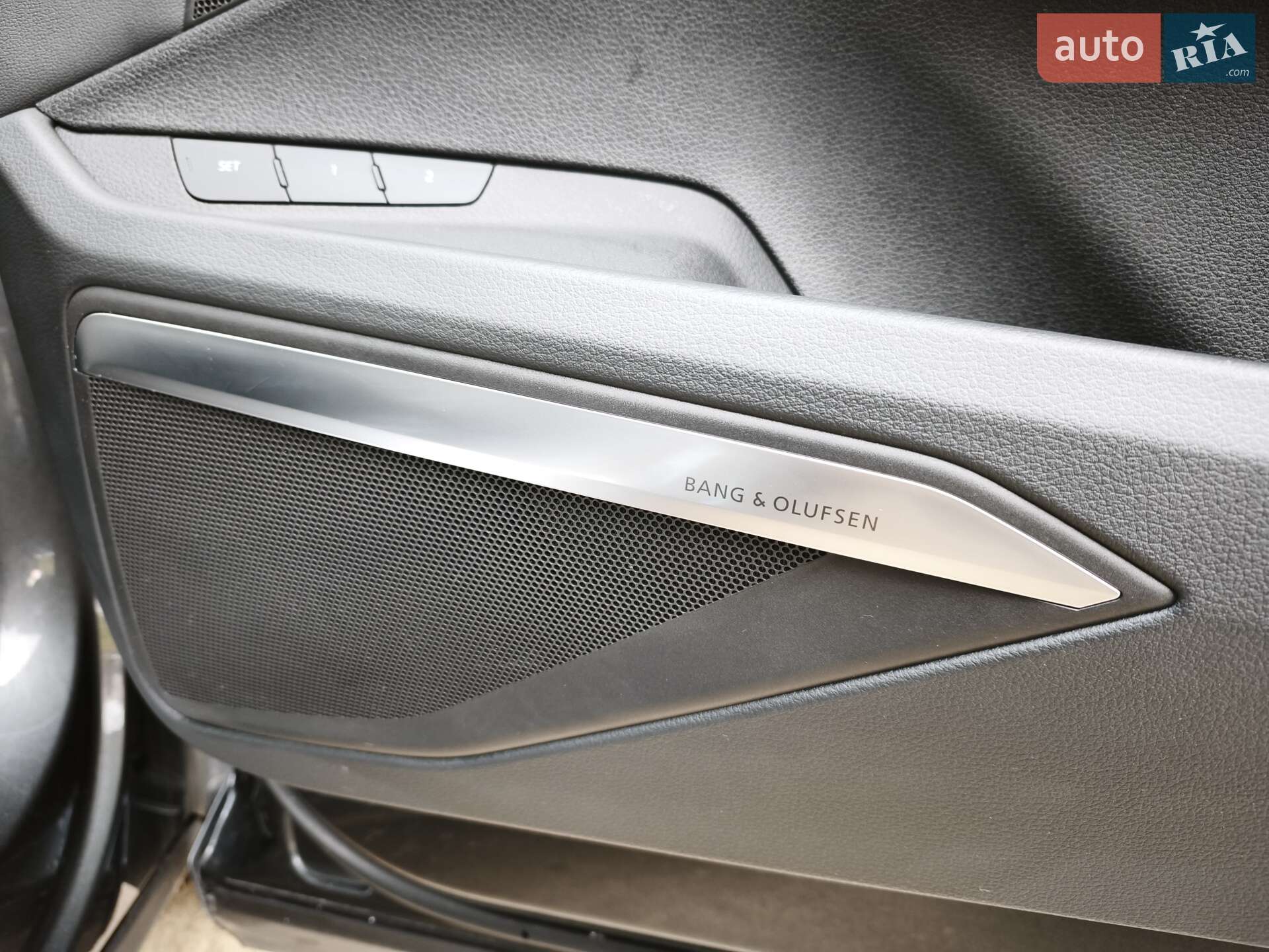 Audi e-tron 2022 VIN WAUZZZGE5NB031224 фото оголошення 10 з 22