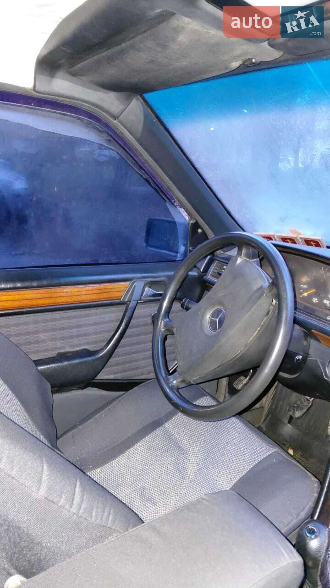 Mercedes-Benz E-Class 1990 VIN WDB1241251B301702 фото оголошення 4 з 6