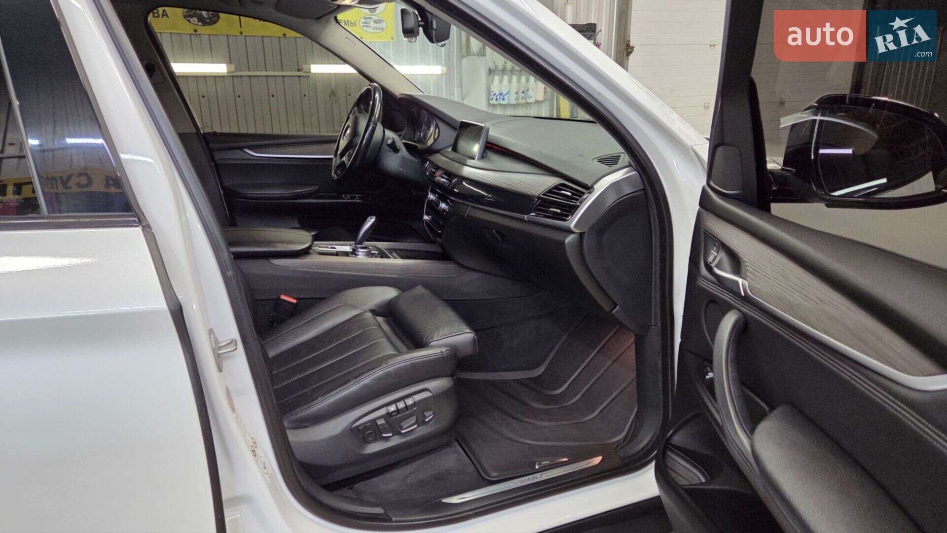 BMW X5 2014 VIN WBAKR010900J05906 фото оголошення 13 з 57