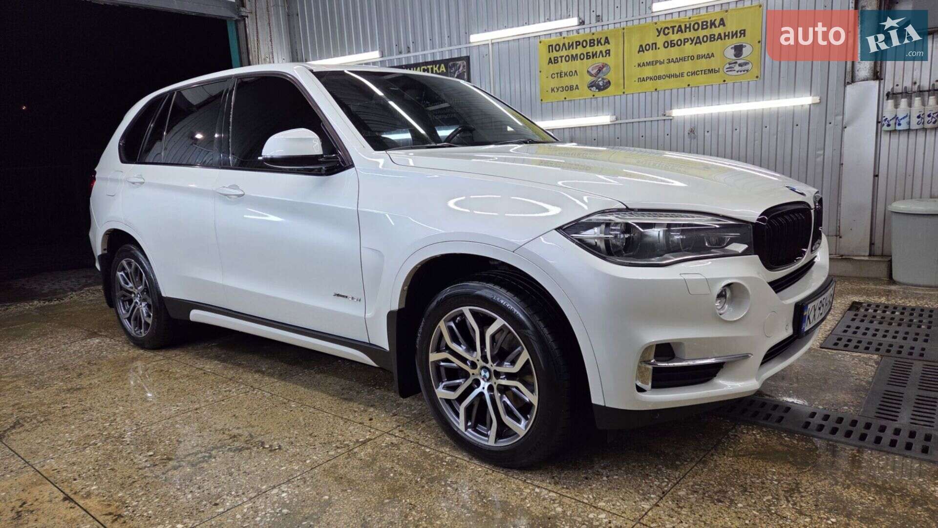 BMW X5 2014 VIN WBAKR010900J05906 фото оголошення 21 з 57