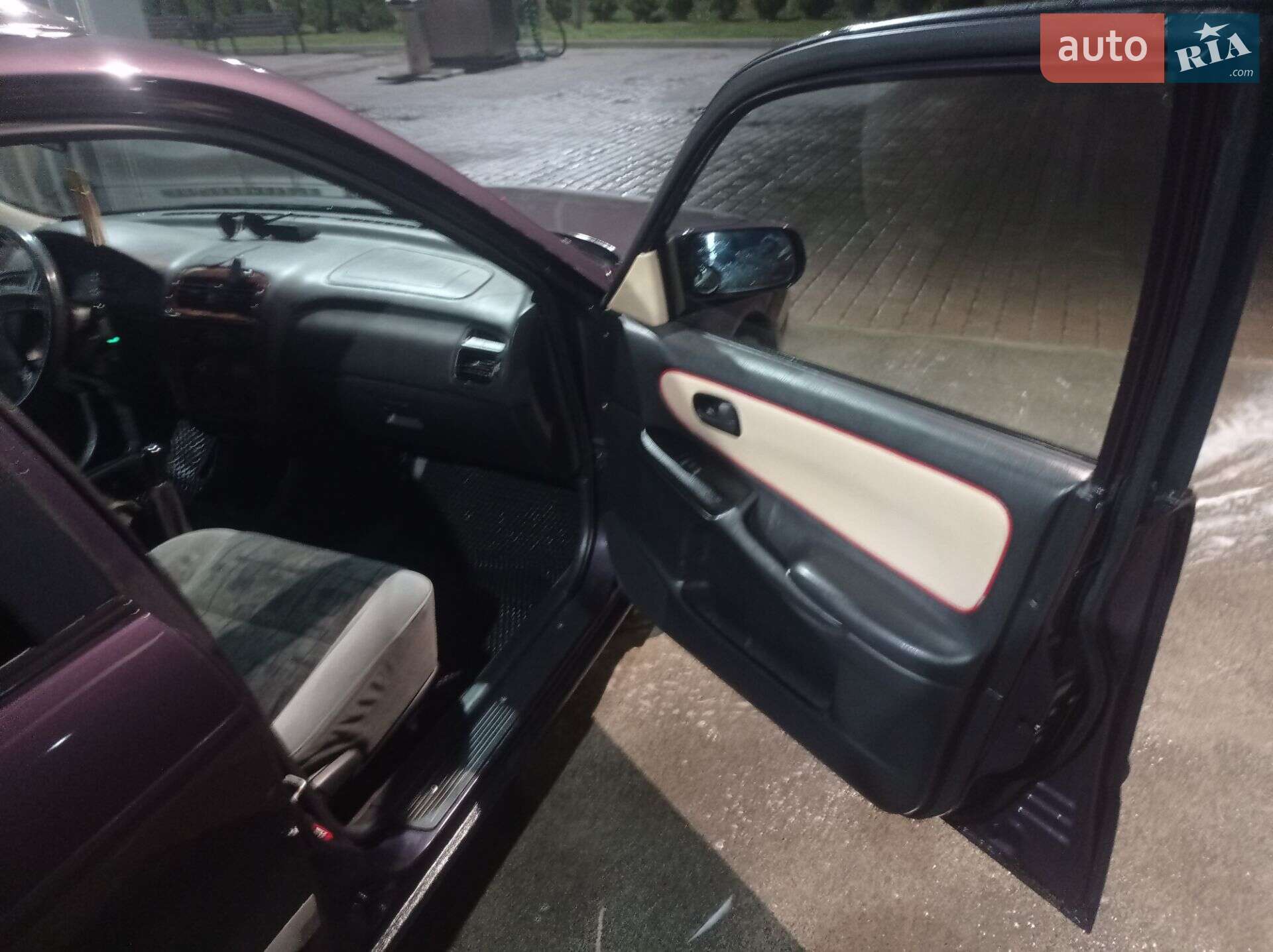 Mazda 626 1998 VIN JMZGW19P201129731 фото оголошення 35 з 36