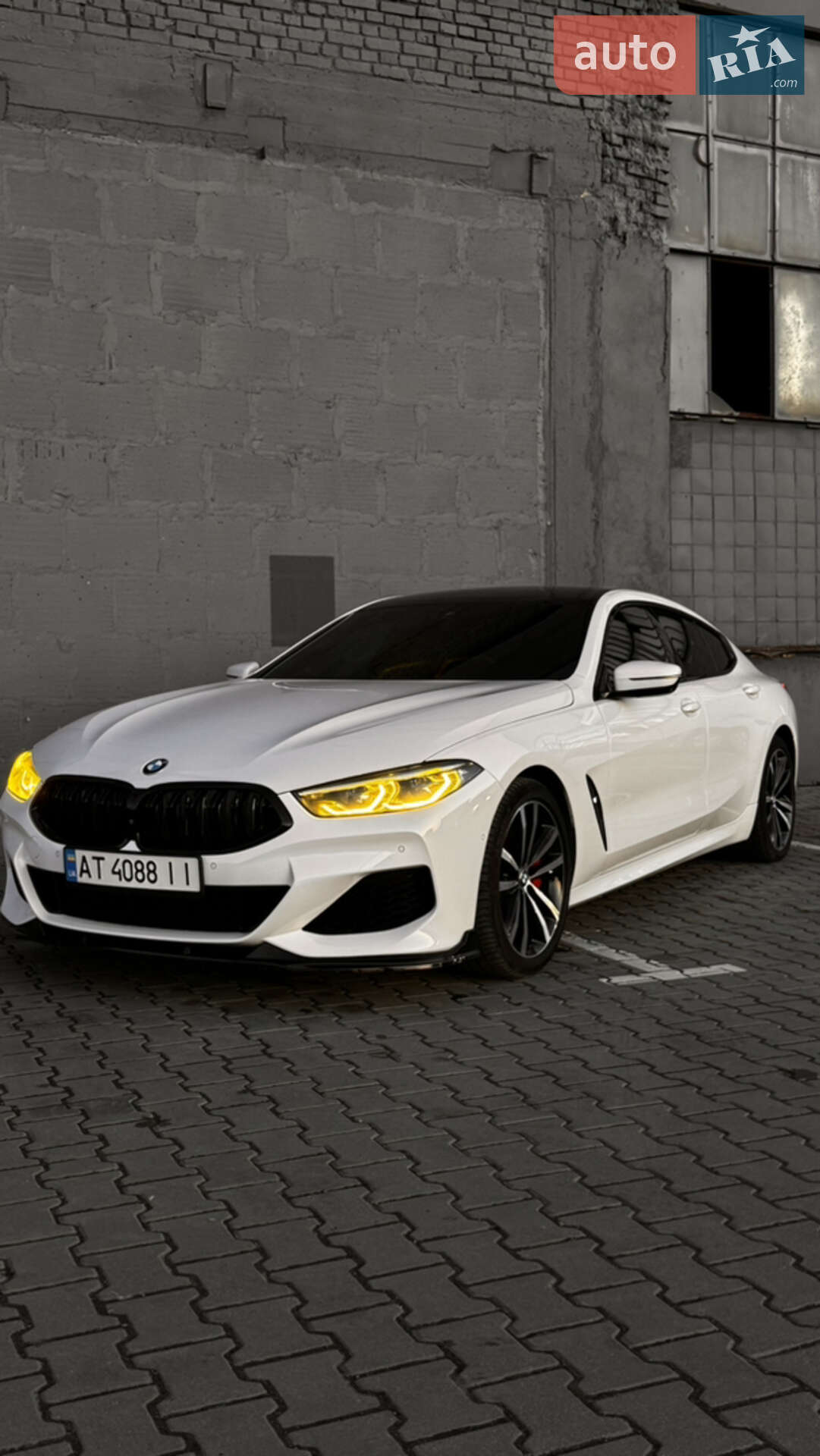 BMW 8 Series Gran Coupe 2019 VIN WBAGV2C07LCD59100 фото оголошення 4 з 30