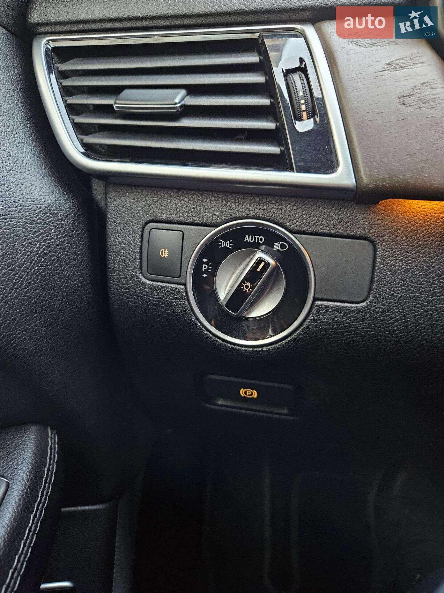 Mercedes-Benz GLE-Class 2017 VIN WDC1660041B053467 фото оголошення 32 з 39