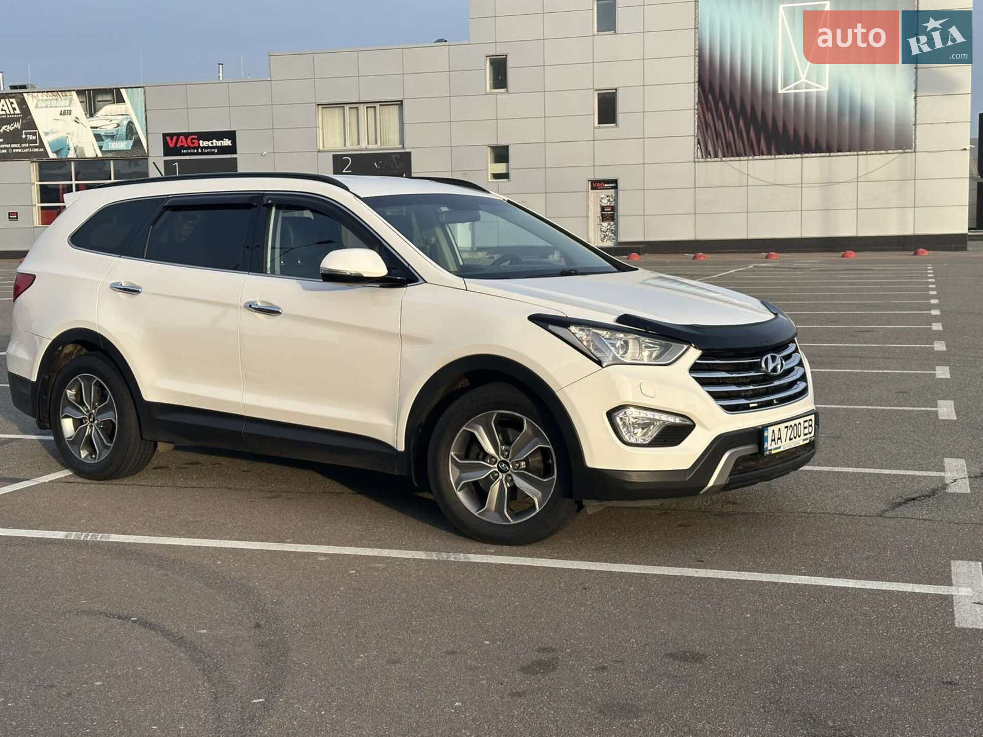 Hyundai Grand Santa Fe 2015 VIN KMHSN81XDFU119680 фото оголошення 21 з 30