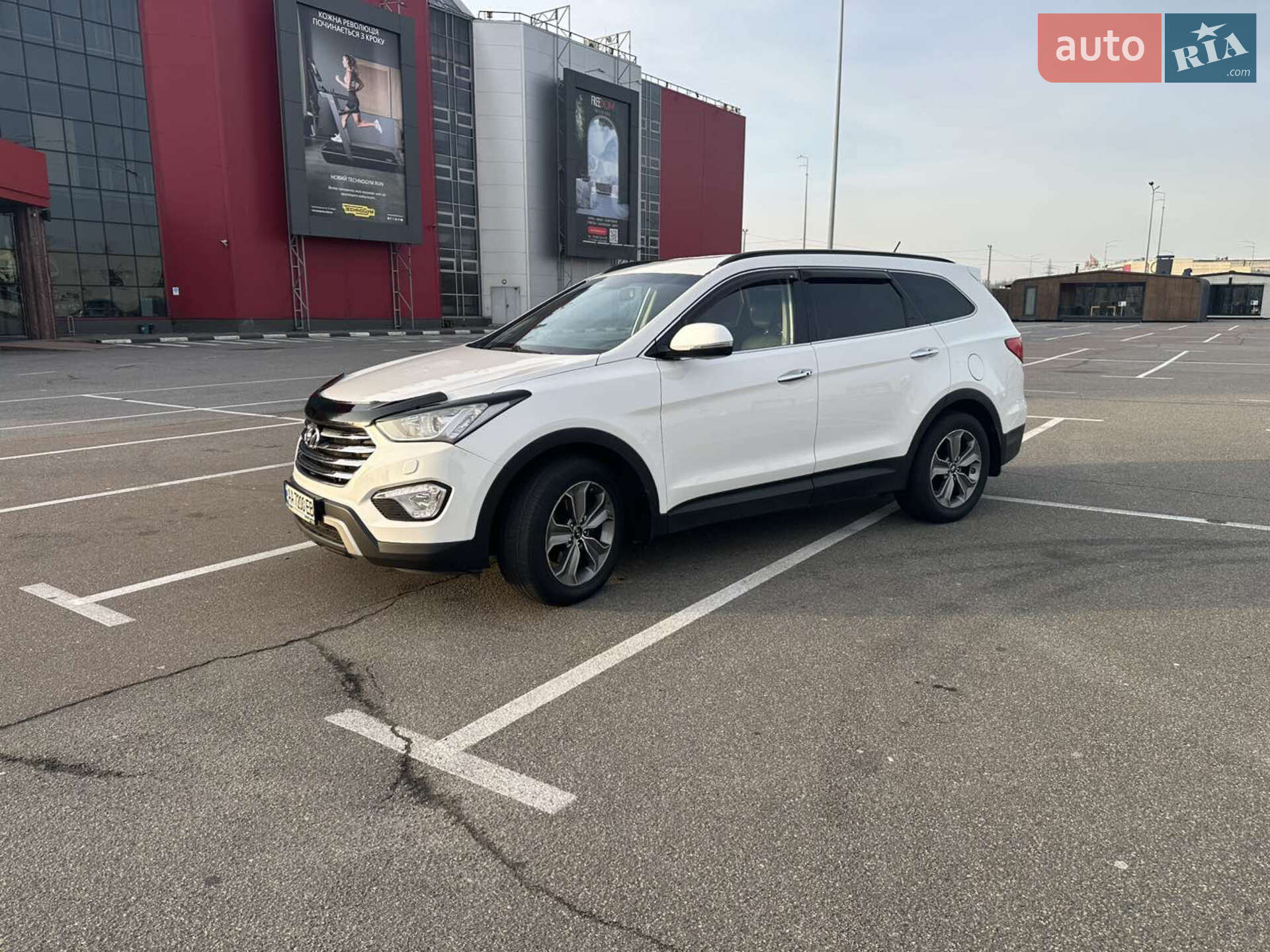 Hyundai Grand Santa Fe 2015 VIN KMHSN81XDFU119680 фото оголошення 26 з 30