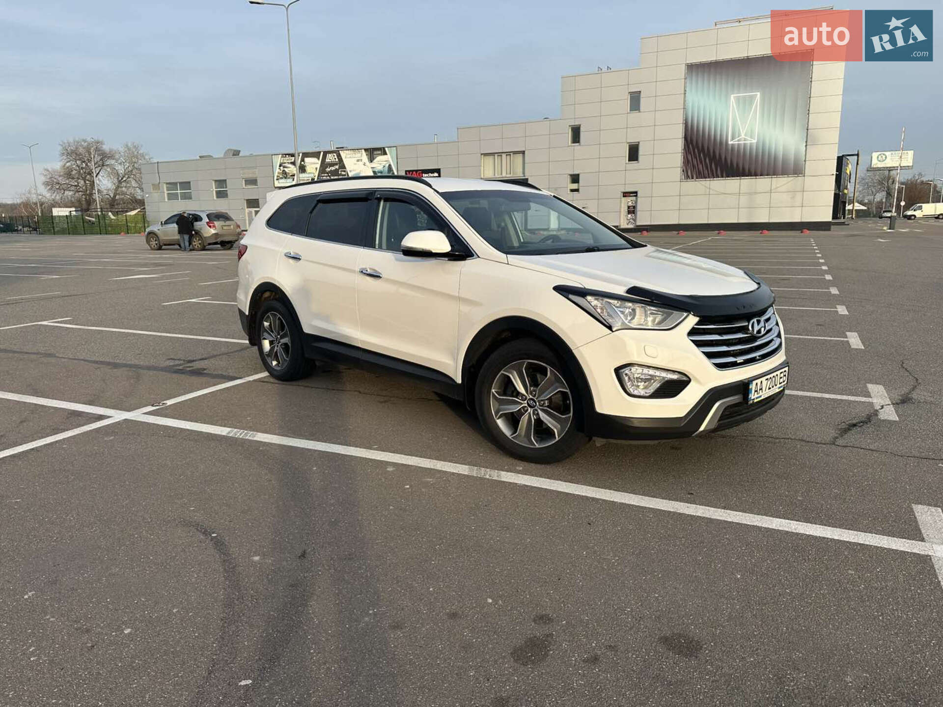 Hyundai Grand Santa Fe 2015 VIN KMHSN81XDFU119680 фото оголошення 28 з 30