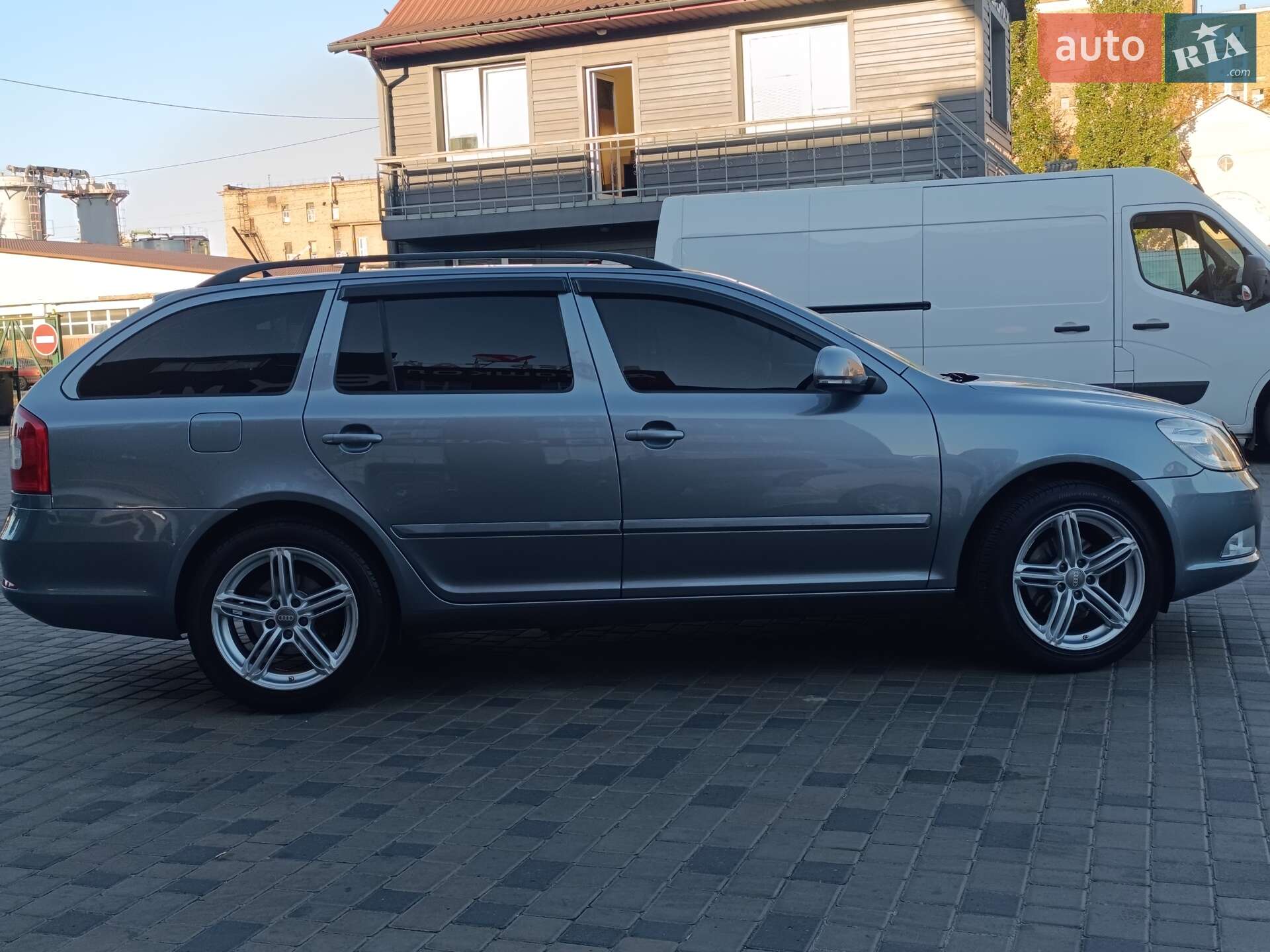 Skoda Octavia 2012 VIN TMBHK61Z2C8026389 фото оголошення 3 з 10