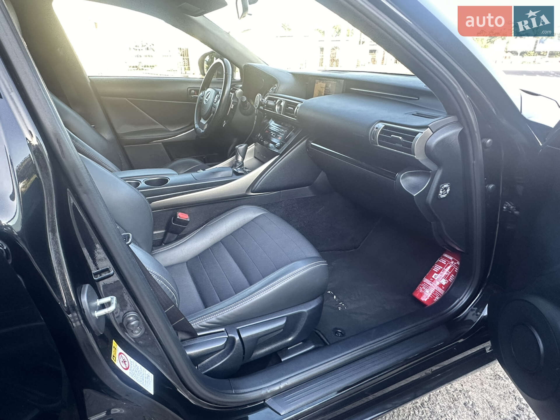 Lexus IS 2014 VIN JTHBH5D2X05024110 фото оголошення 14 з 23