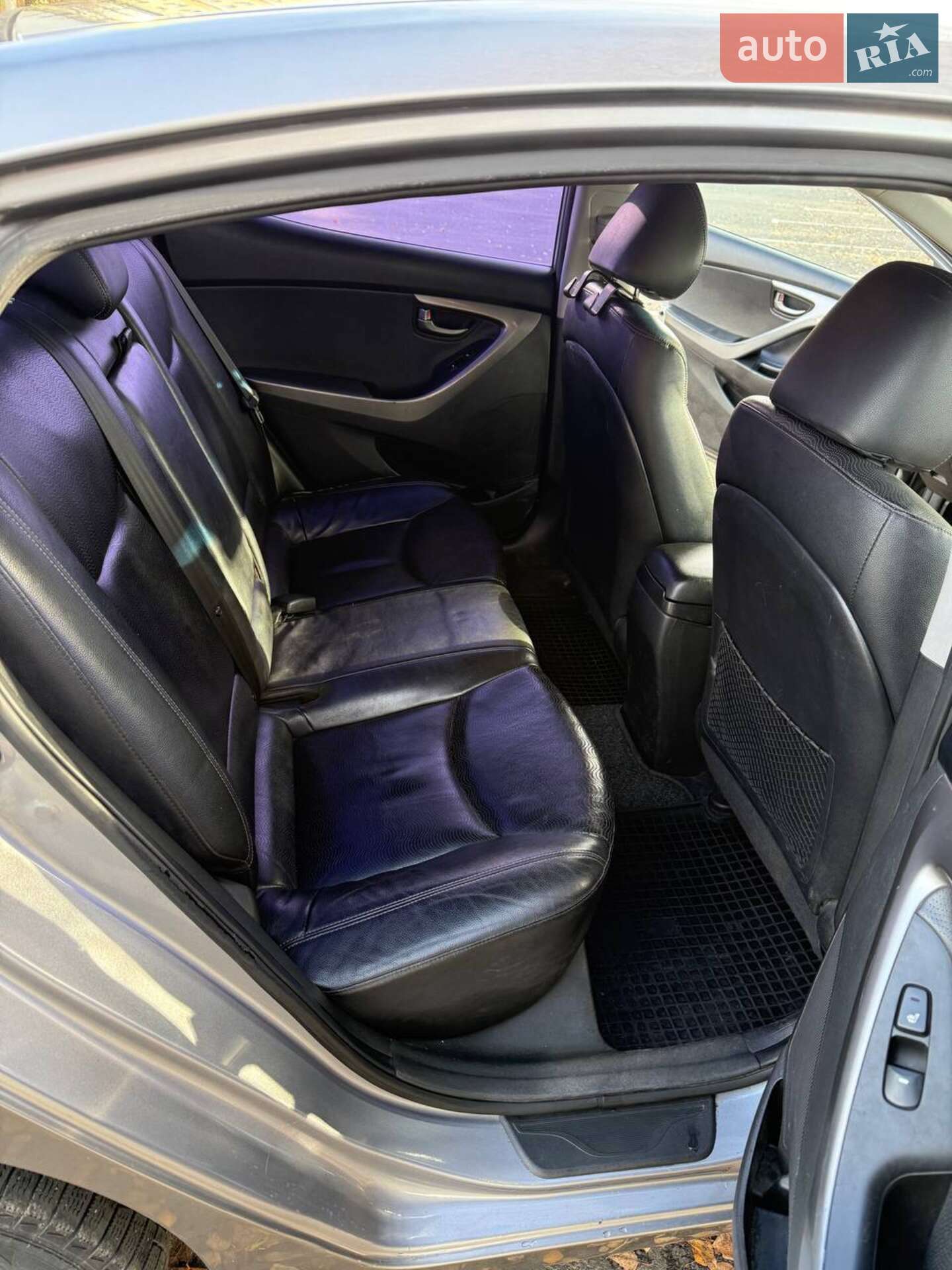 Hyundai Elantra 2012 VIN KMHDH41EBCU681956 фото оголошення 11 з 20