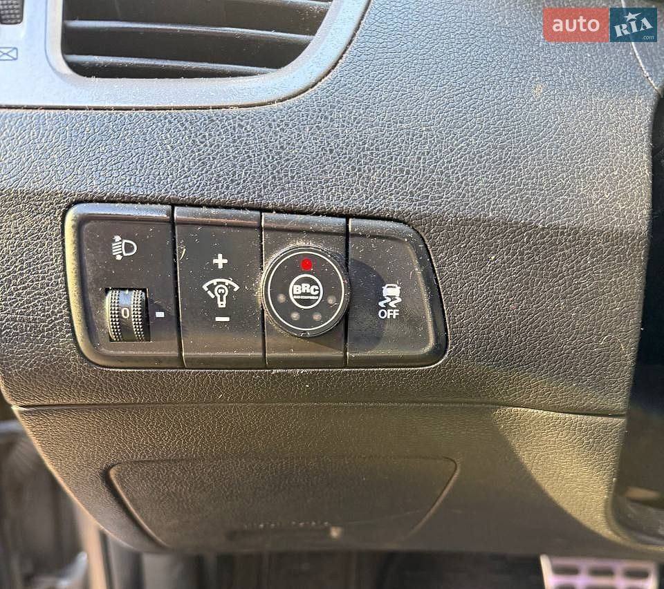 Hyundai Elantra 2012 VIN KMHDH41EBCU681956 фото оголошення 18 з 20