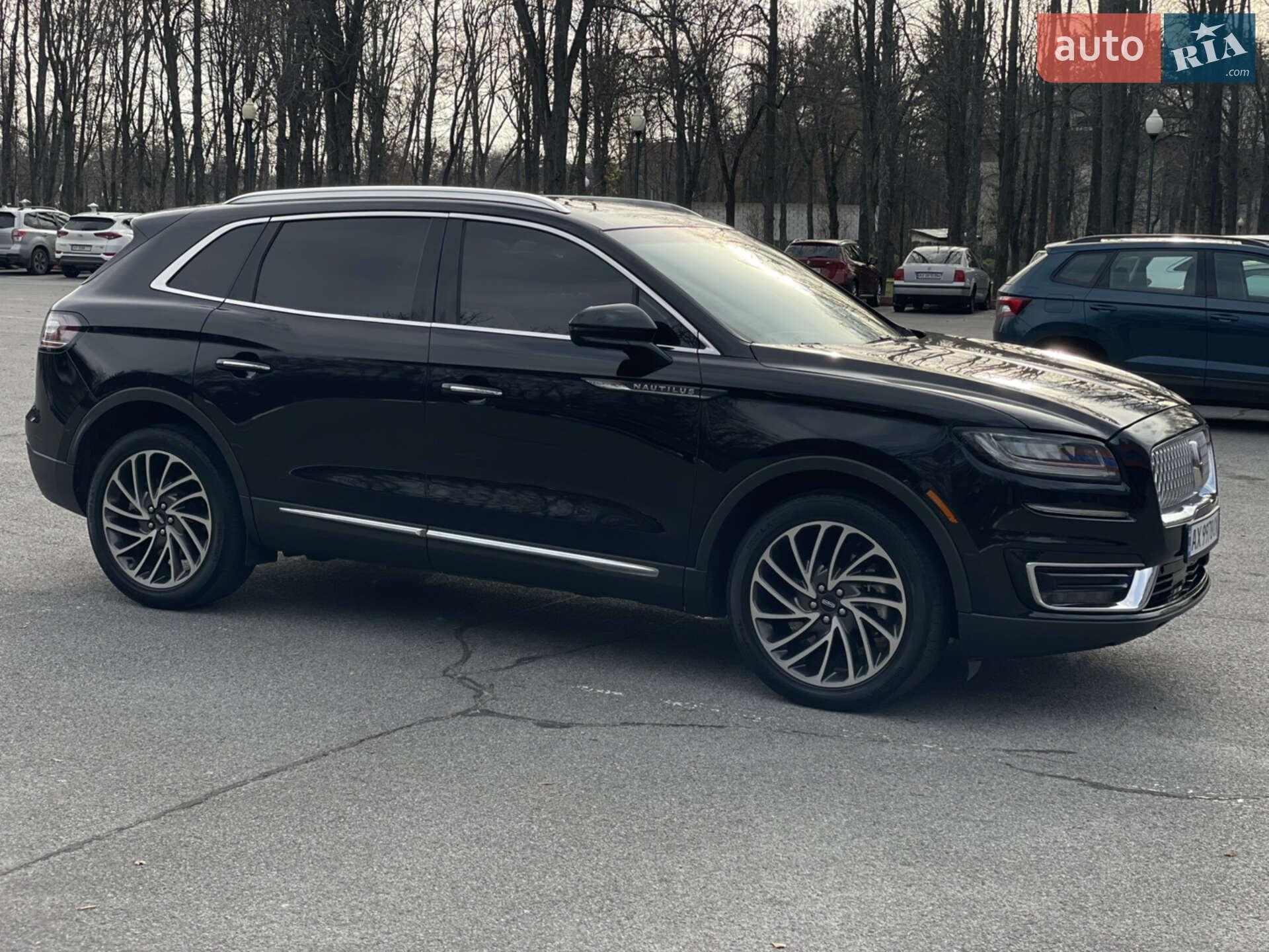 Lincoln Nautilus 2019 VIN 2LMPJ8LPXKBL61711 фото оголошення 7 з 32