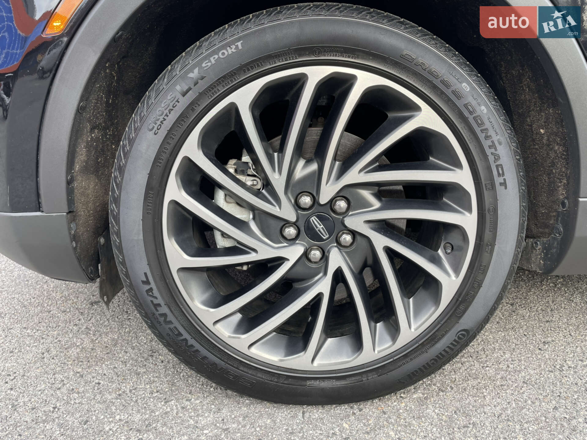 Lincoln Nautilus 2019 VIN 2LMPJ8LPXKBL61711 фото оголошення 12 з 32