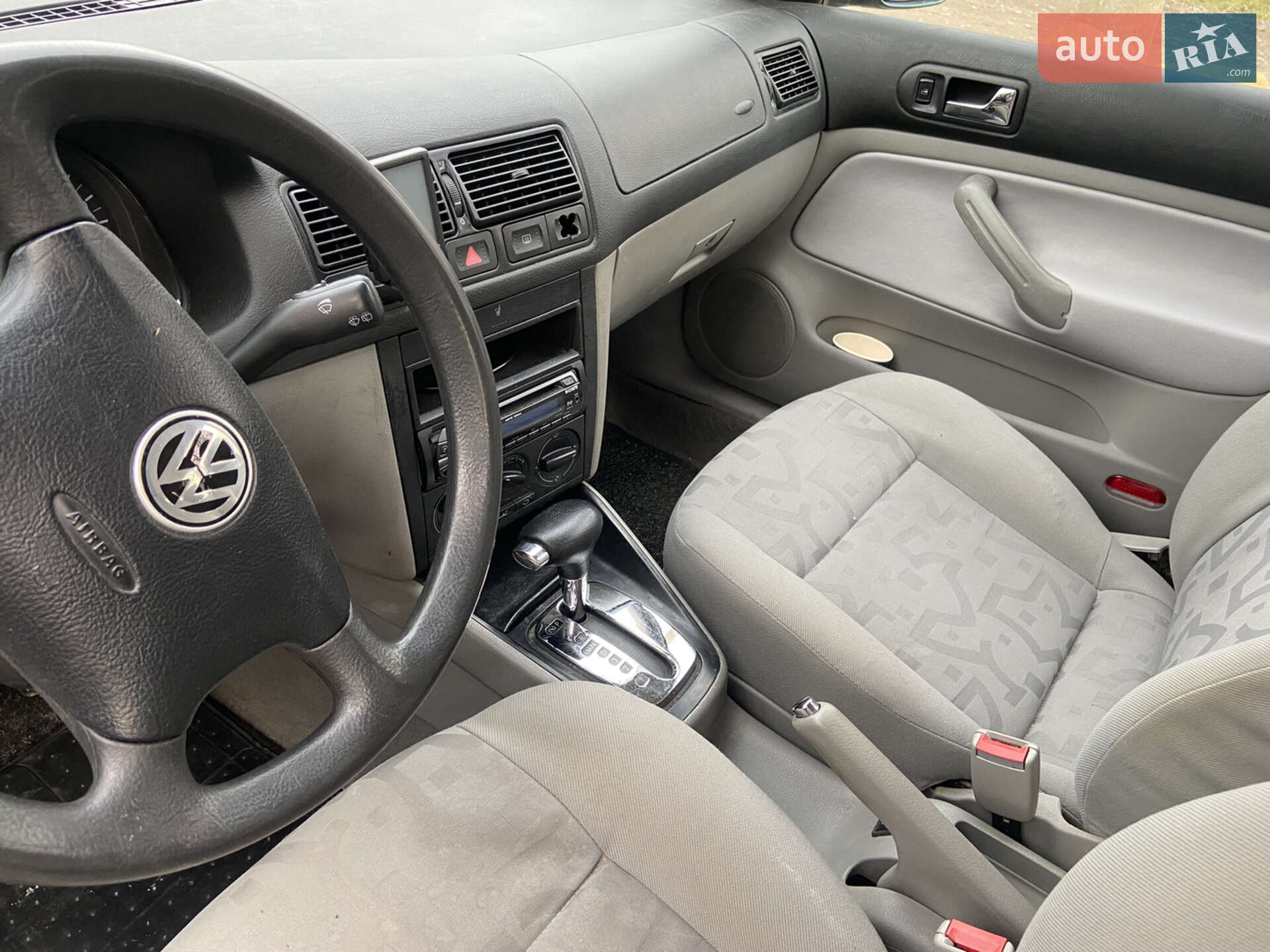 Volkswagen Golf 2000 VIN WVWZZZ1JZYW638827 фото оголошення 20 з 25