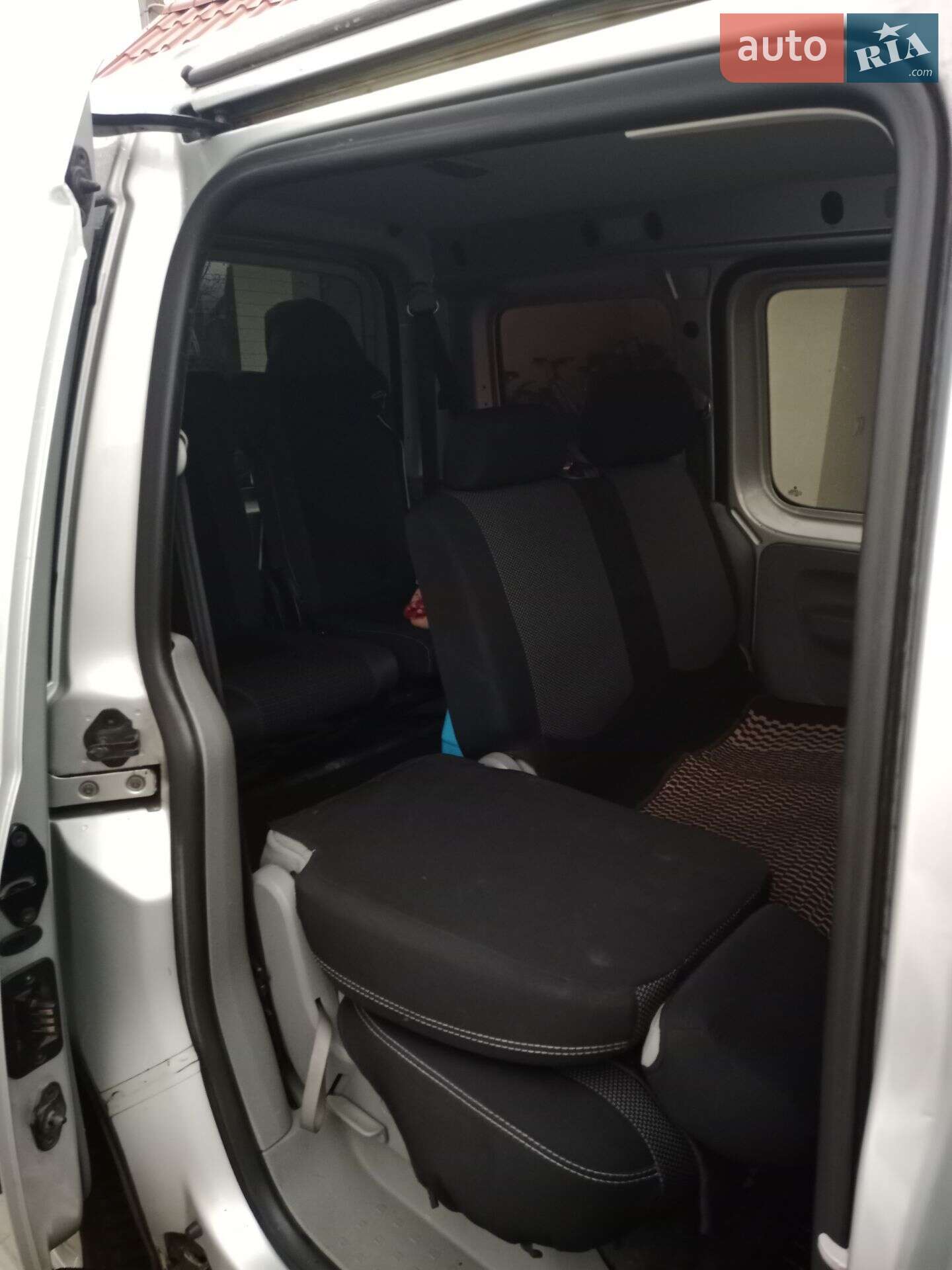 Volkswagen Caddy 2010 VIN WV2ZZZ2KZAX090283 фото оголошення 25 з 40