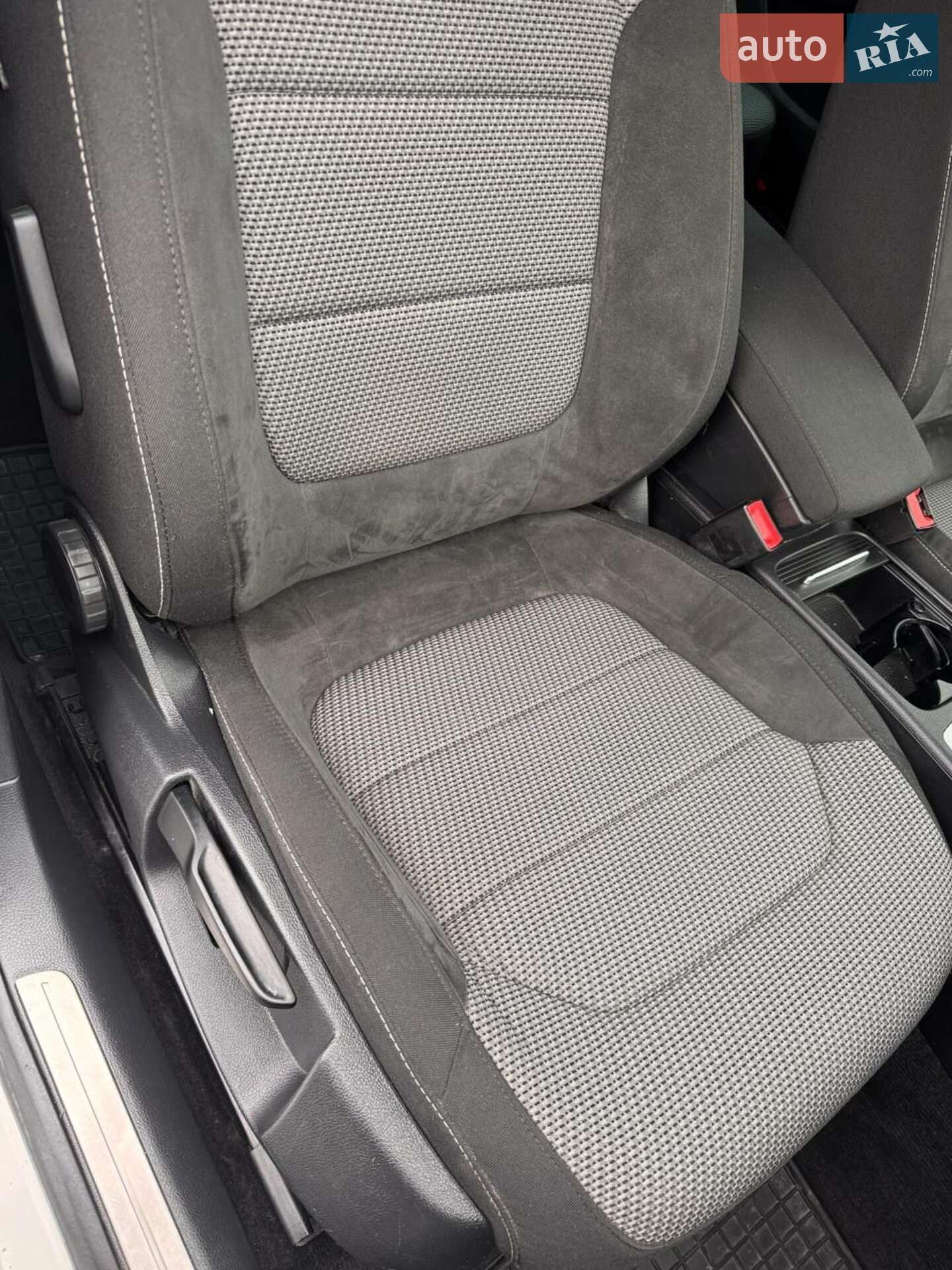 Volkswagen Passat Alltrack 2014 VIN WVWZZZ3CZCE187056 фото оголошення 38 з 60