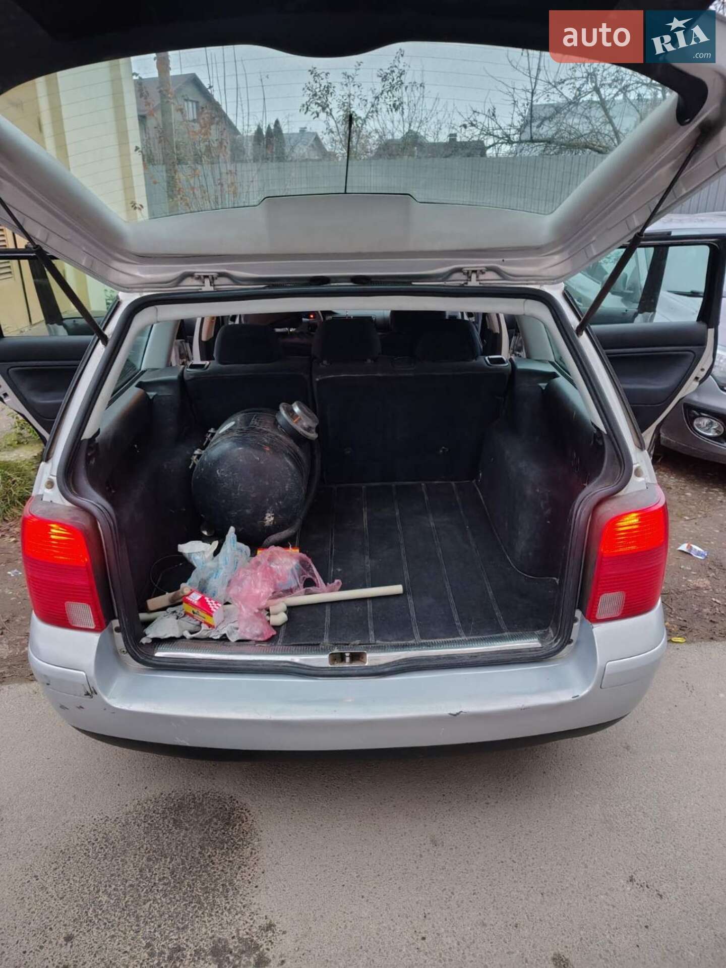 Volkswagen Passat 2000 VIN WVWNA23B8YE255571 фото оголошення 11 з 16
