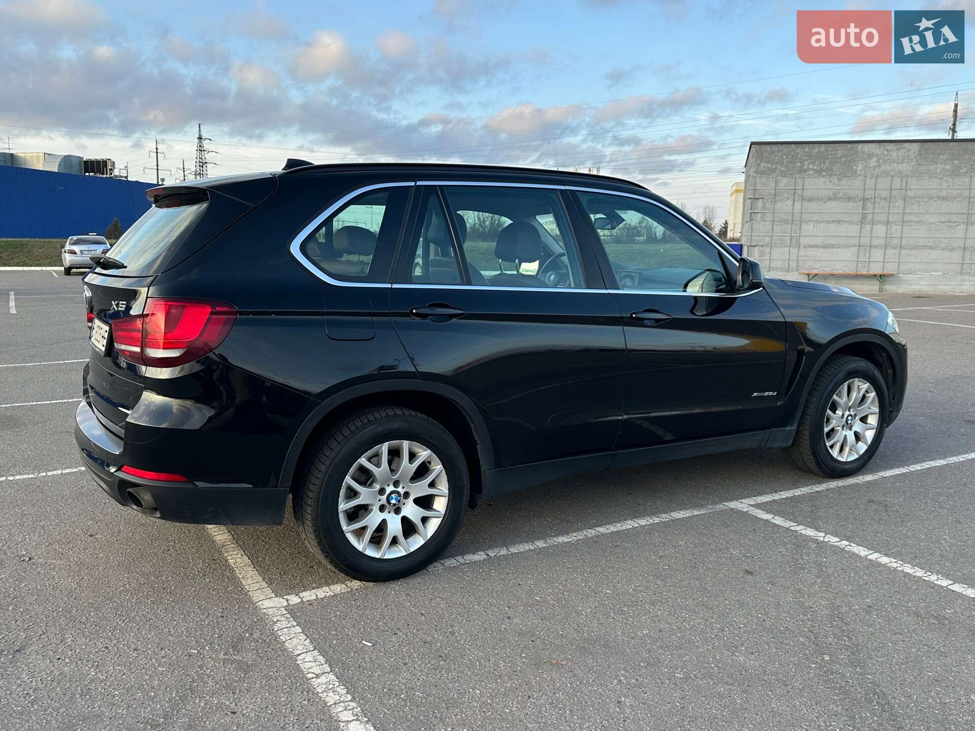 BMW X5 2016 VIN WBALS010000S34920 фото оголошення 18 з 36