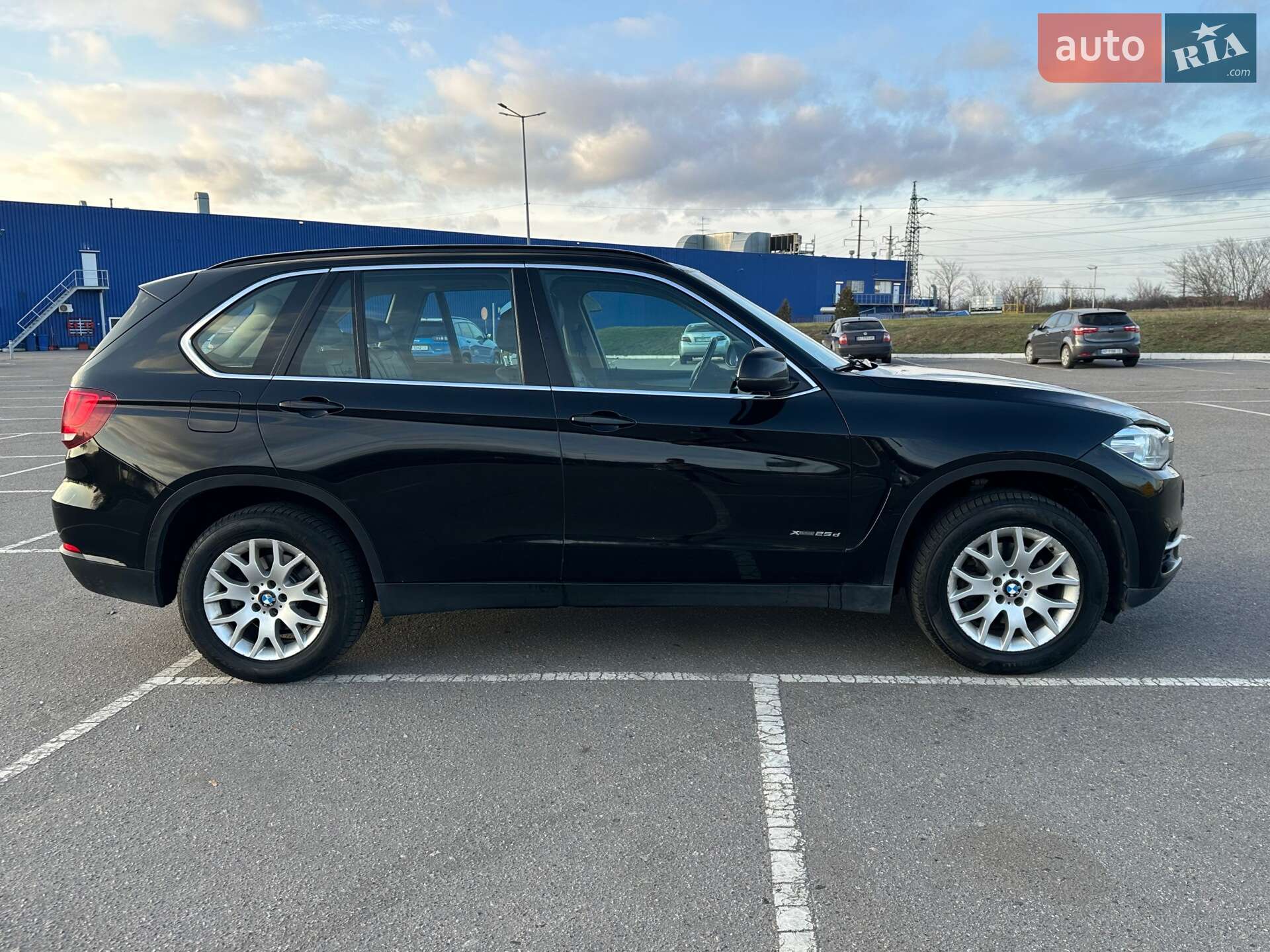 BMW X5 2016 VIN WBALS010000S34920 фото оголошення 17 з 36