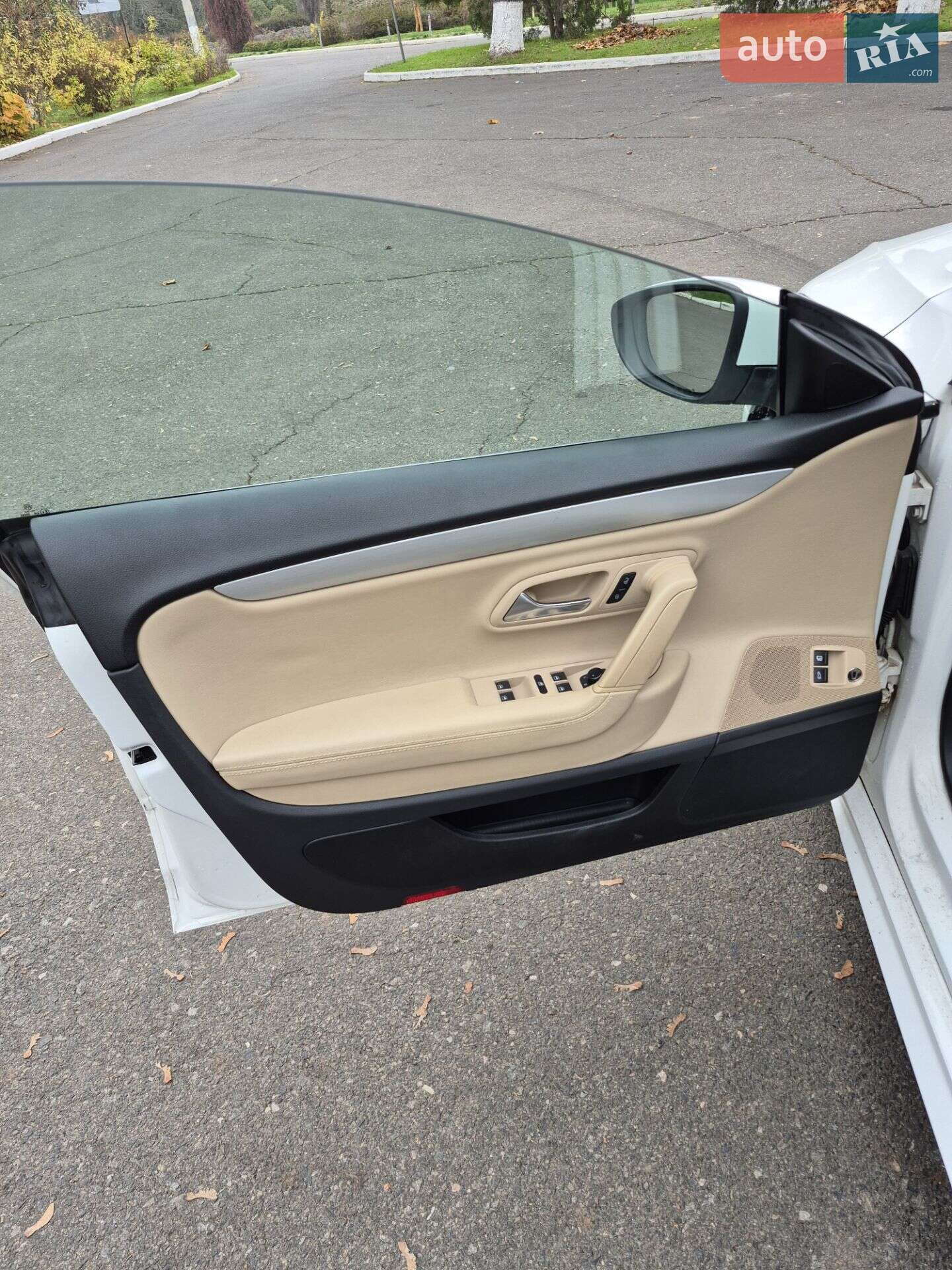 Volkswagen CC / Passat CC 2013 VIN WVWBP7AN2DE570744 фото оголошення 8 з 16