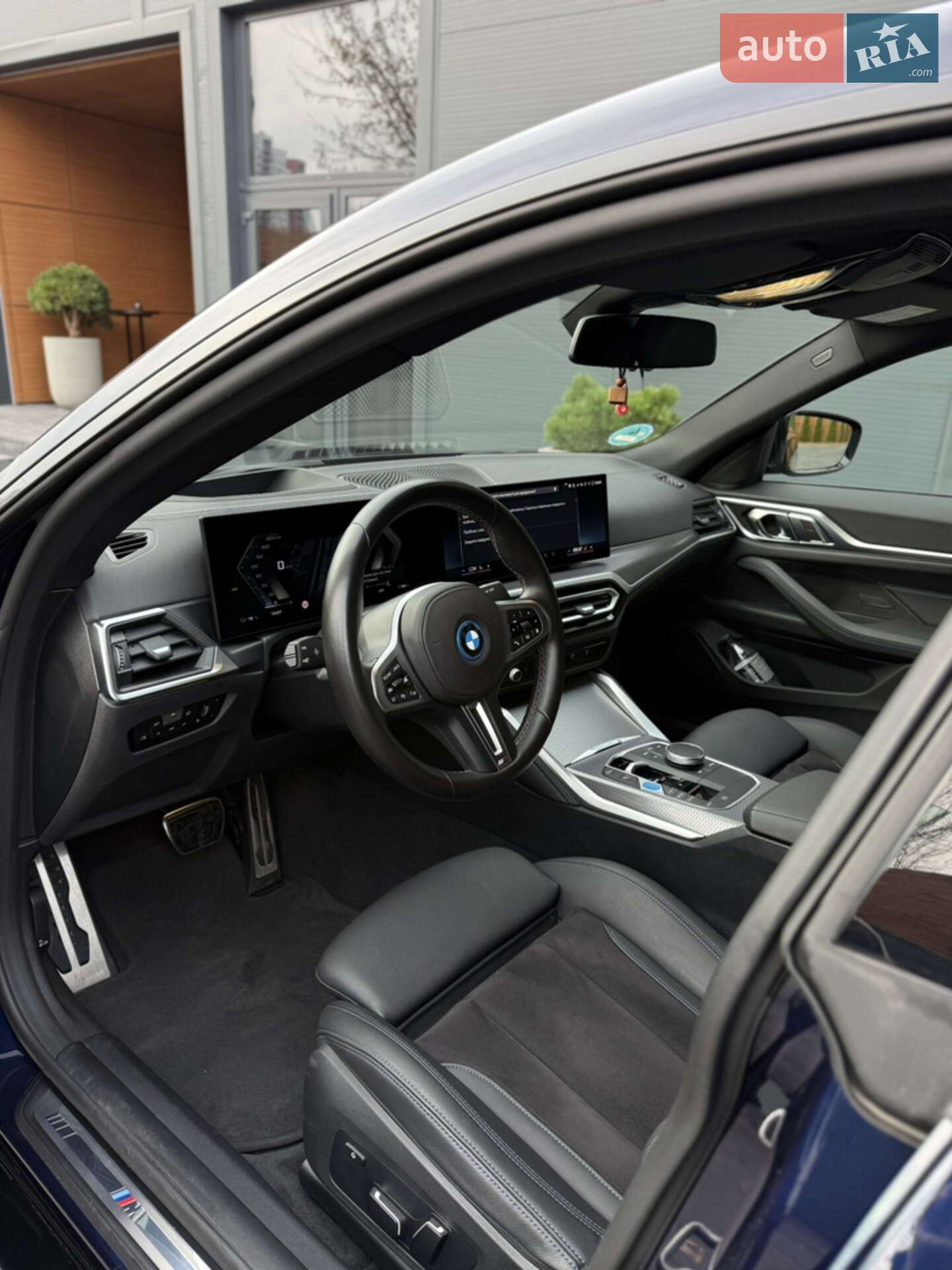 BMW I4 2023 VIN WBY31AW000FS35453 фото оголошення 11 з 21