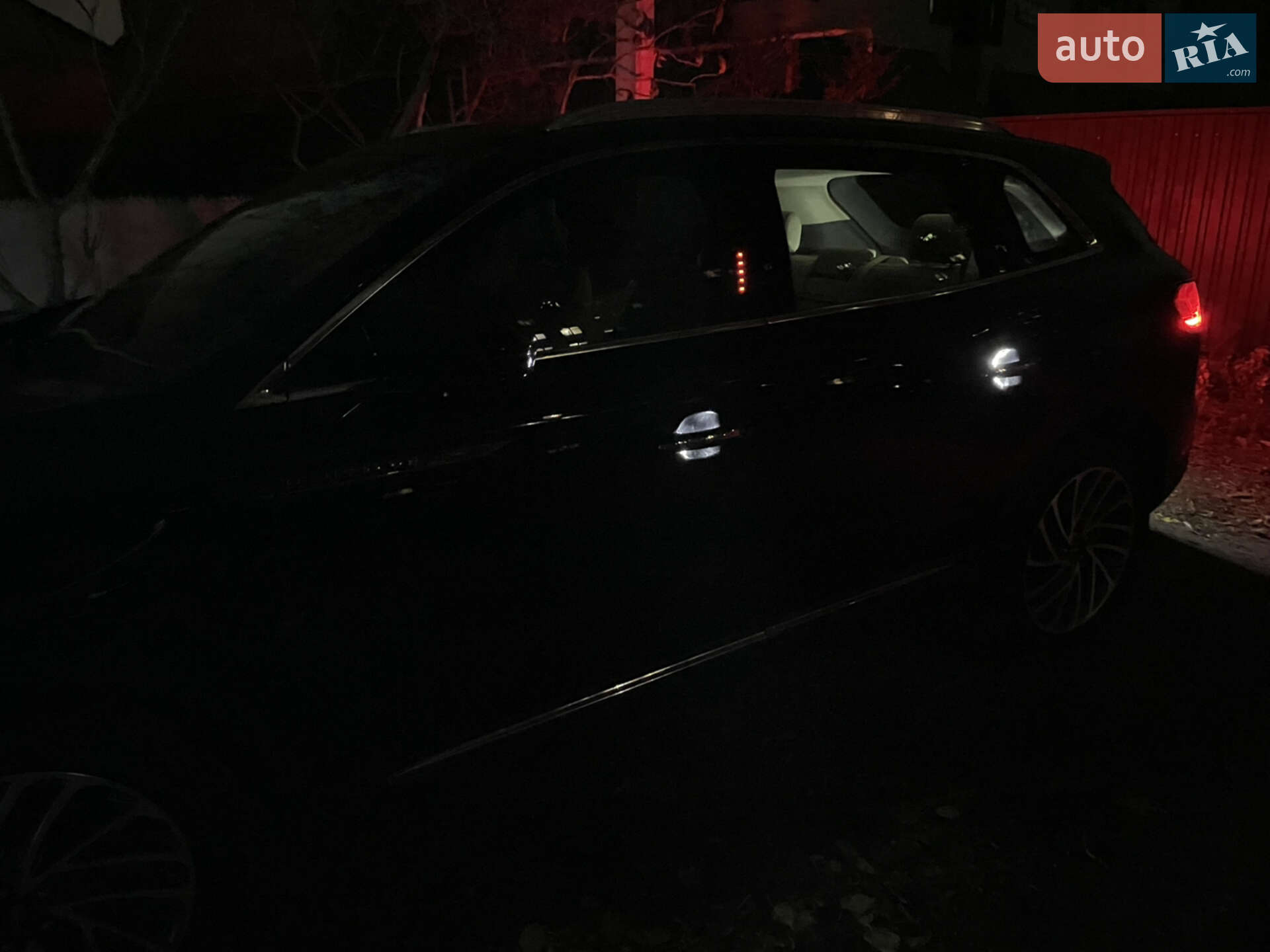 Lincoln Nautilus 2019 VIN 2LMPJ8LPXKBL61711 фото оголошення 33 з 41