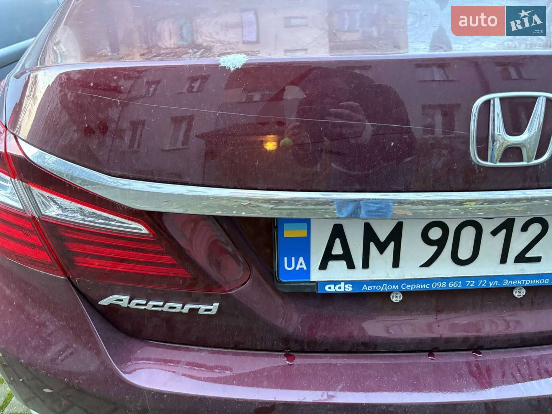 Honda Accord 2017 VIN 1HGCR2F39HA175242 фото оголошення 2 з 11