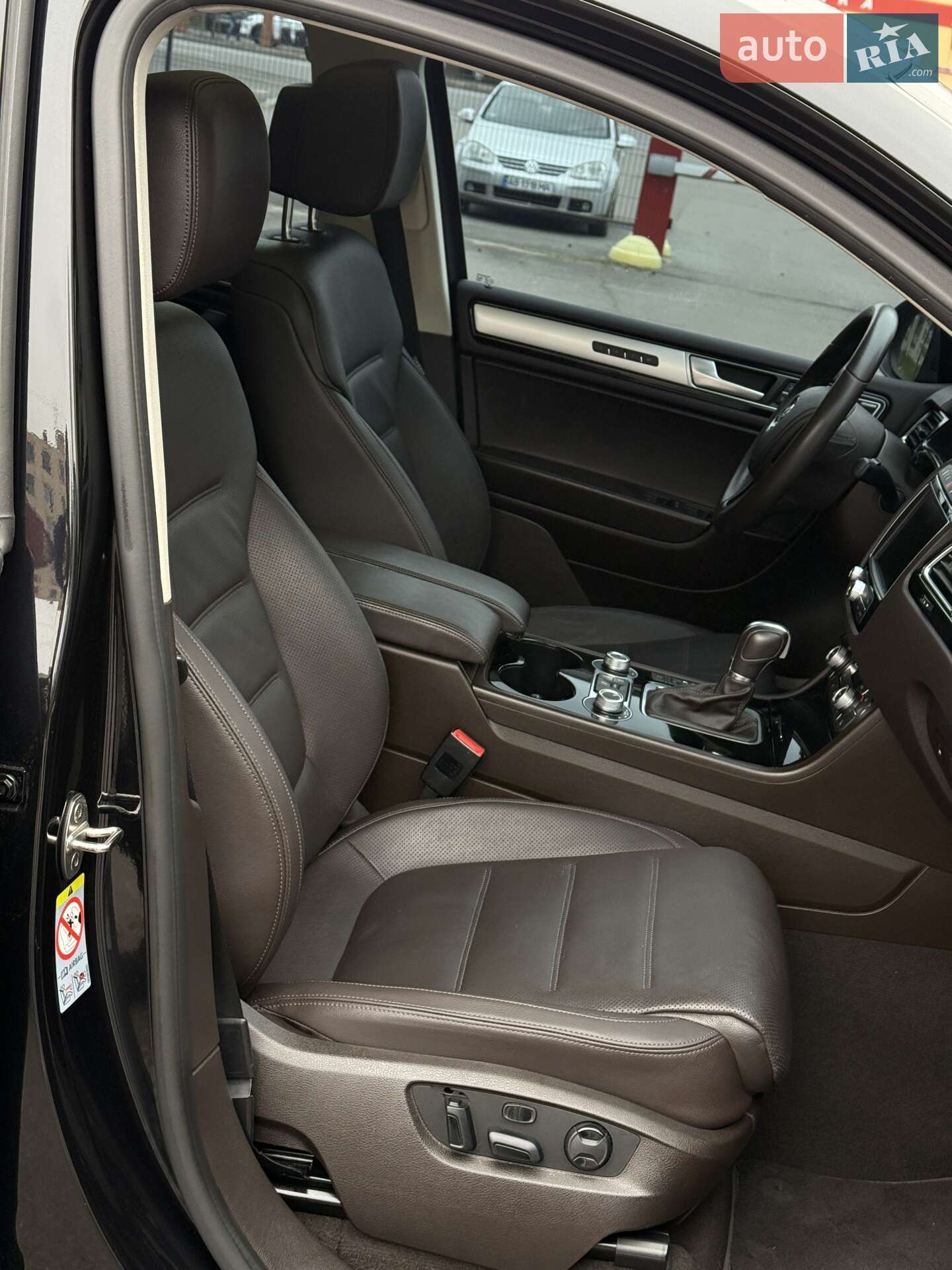 Volkswagen Touareg 2016 VIN WVGZZZ7PZGD028496 фото оголошення 10 з 43
