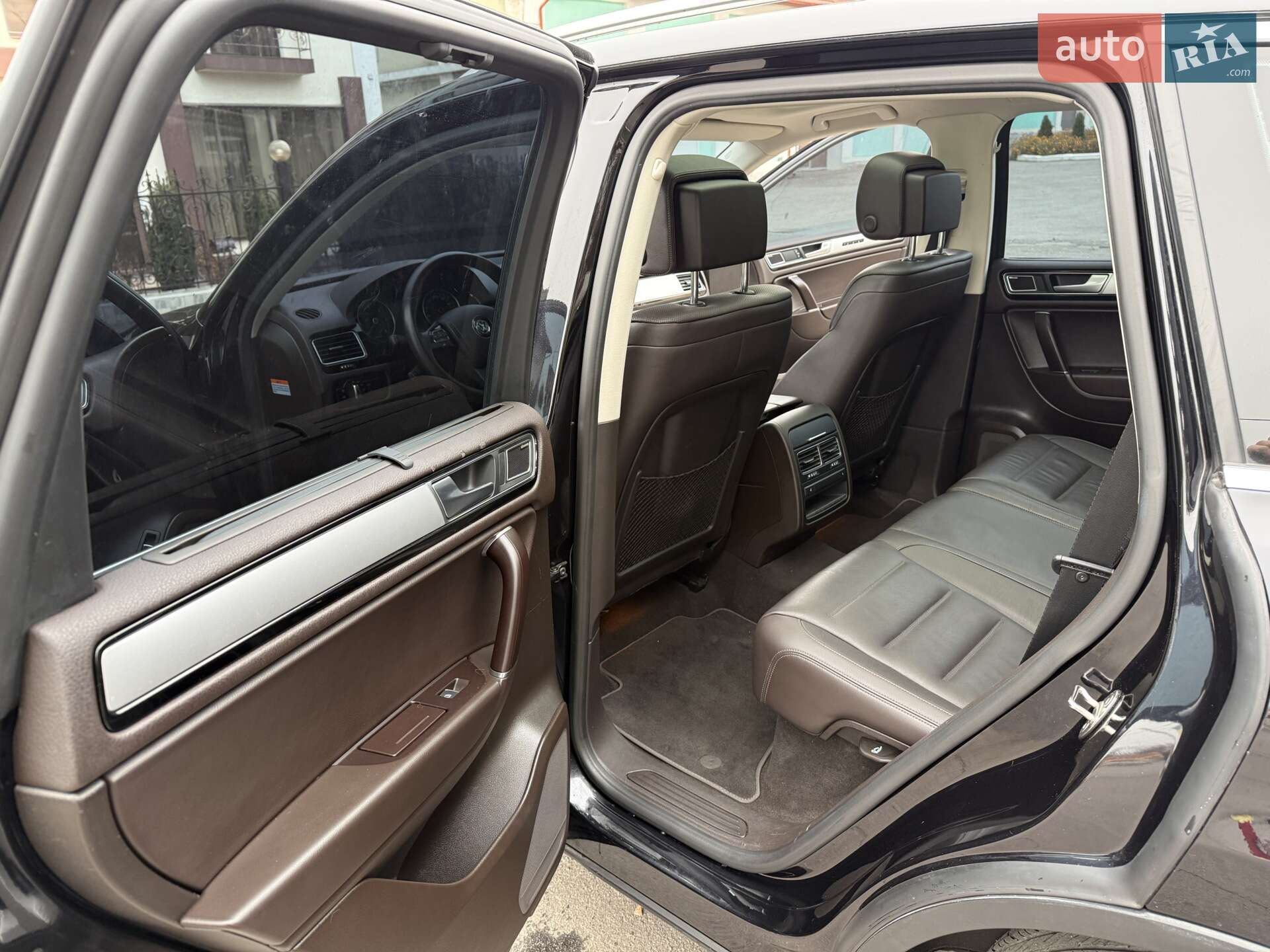 Volkswagen Touareg 2016 VIN WVGZZZ7PZGD028496 фото оголошення 30 з 43