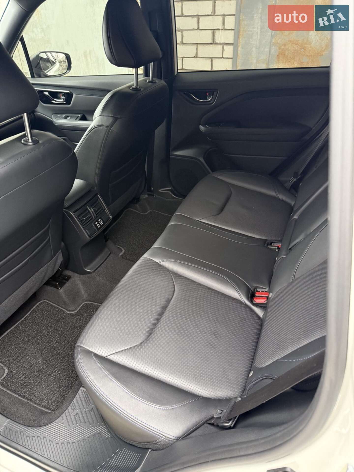 Subaru Forester 2024 VIN JF2SLDRC2SH417226 фото оголошення 9 з 12