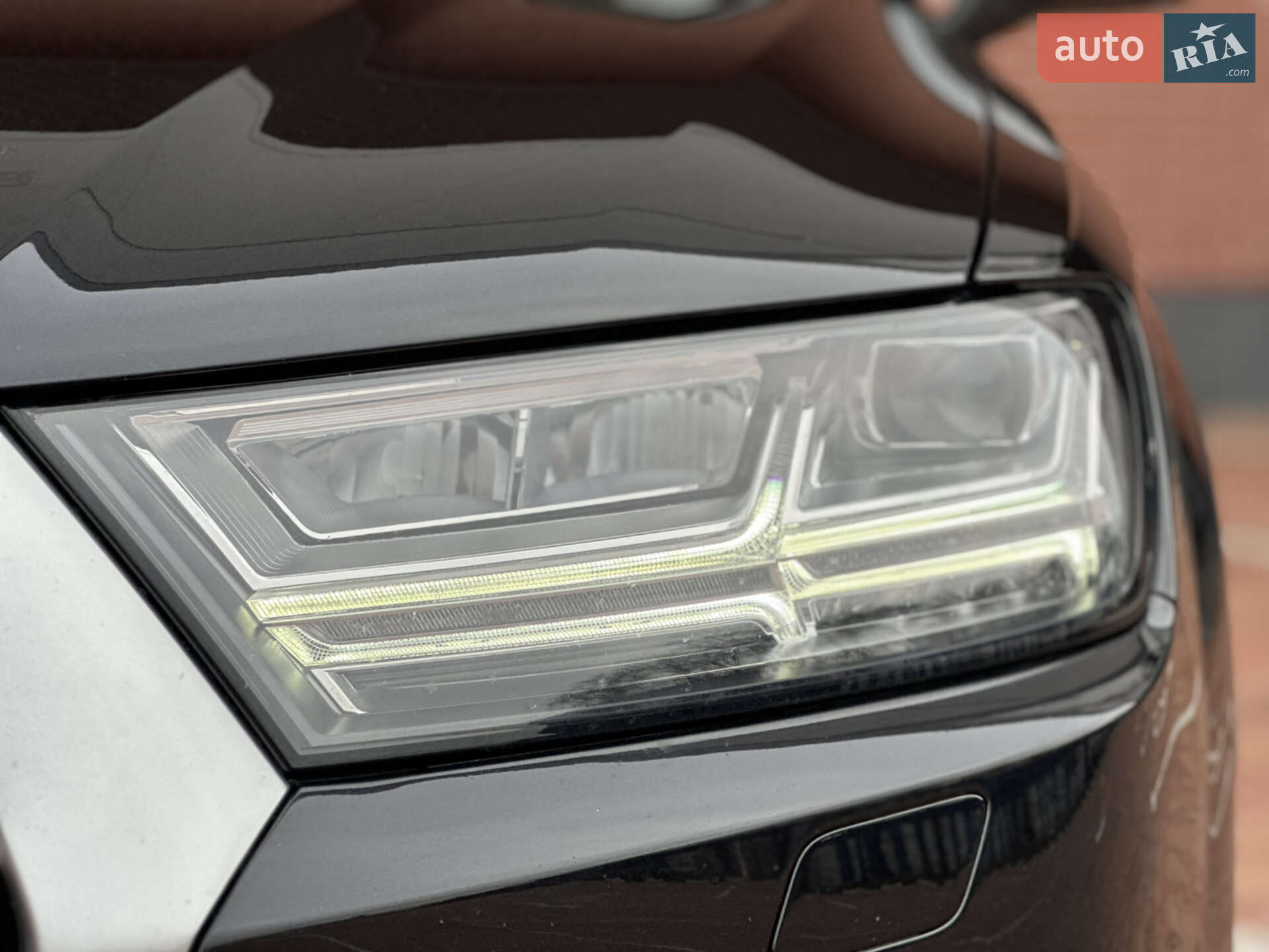 Audi Q7 2018 VIN WA1LAAF74JD051753 фото оголошення 65 з 76