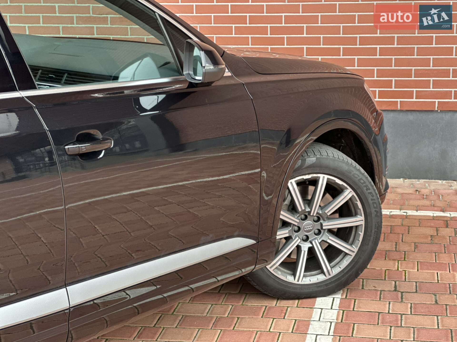 Audi Q7 2018 VIN WA1LAAF74JD051753 фото оголошення 69 з 76