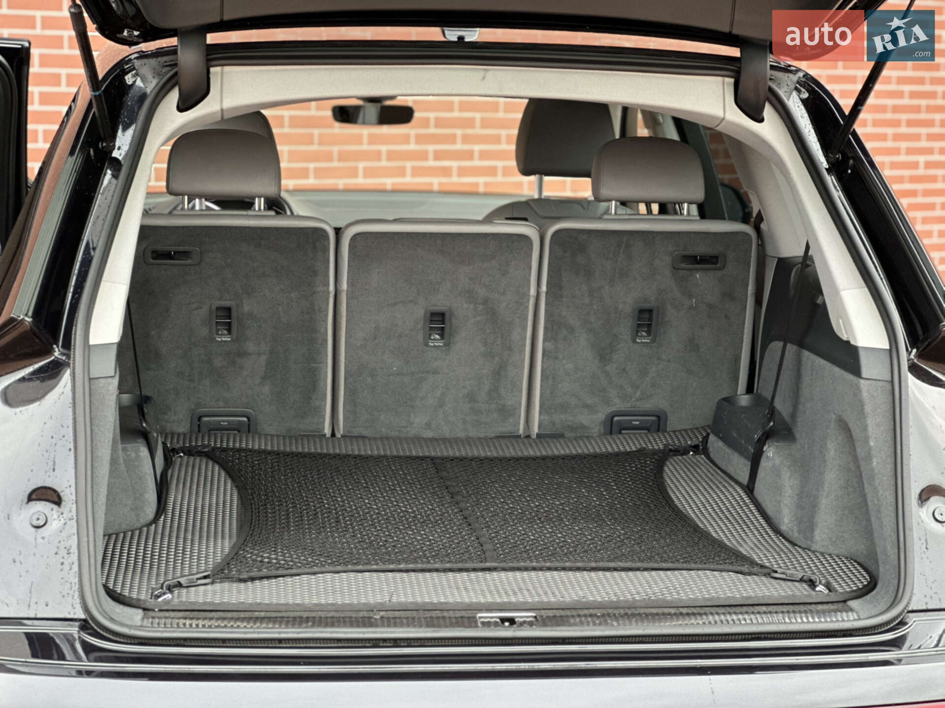 Audi Q7 2018 VIN WA1LAAF74JD051753 фото оголошення 58 з 76