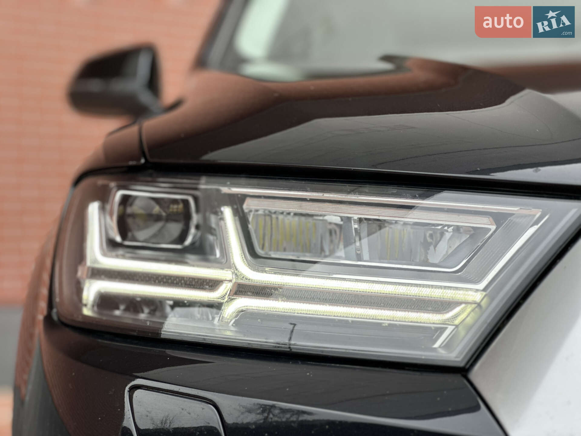 Audi Q7 2018 VIN WA1LAAF74JD051753 фото оголошення 63 з 76