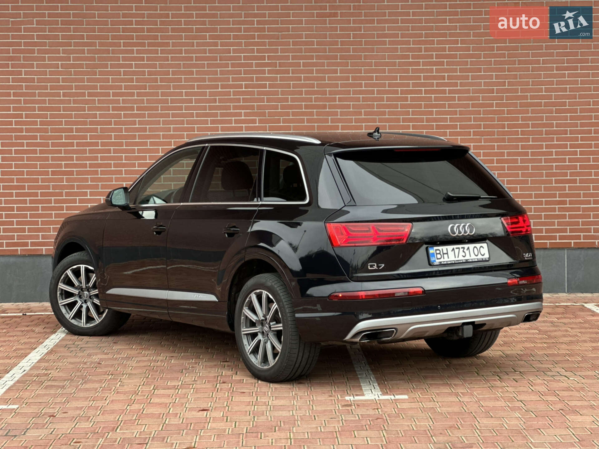 Audi Q7 2018 VIN WA1LAAF74JD051753 фото оголошення 12 з 76