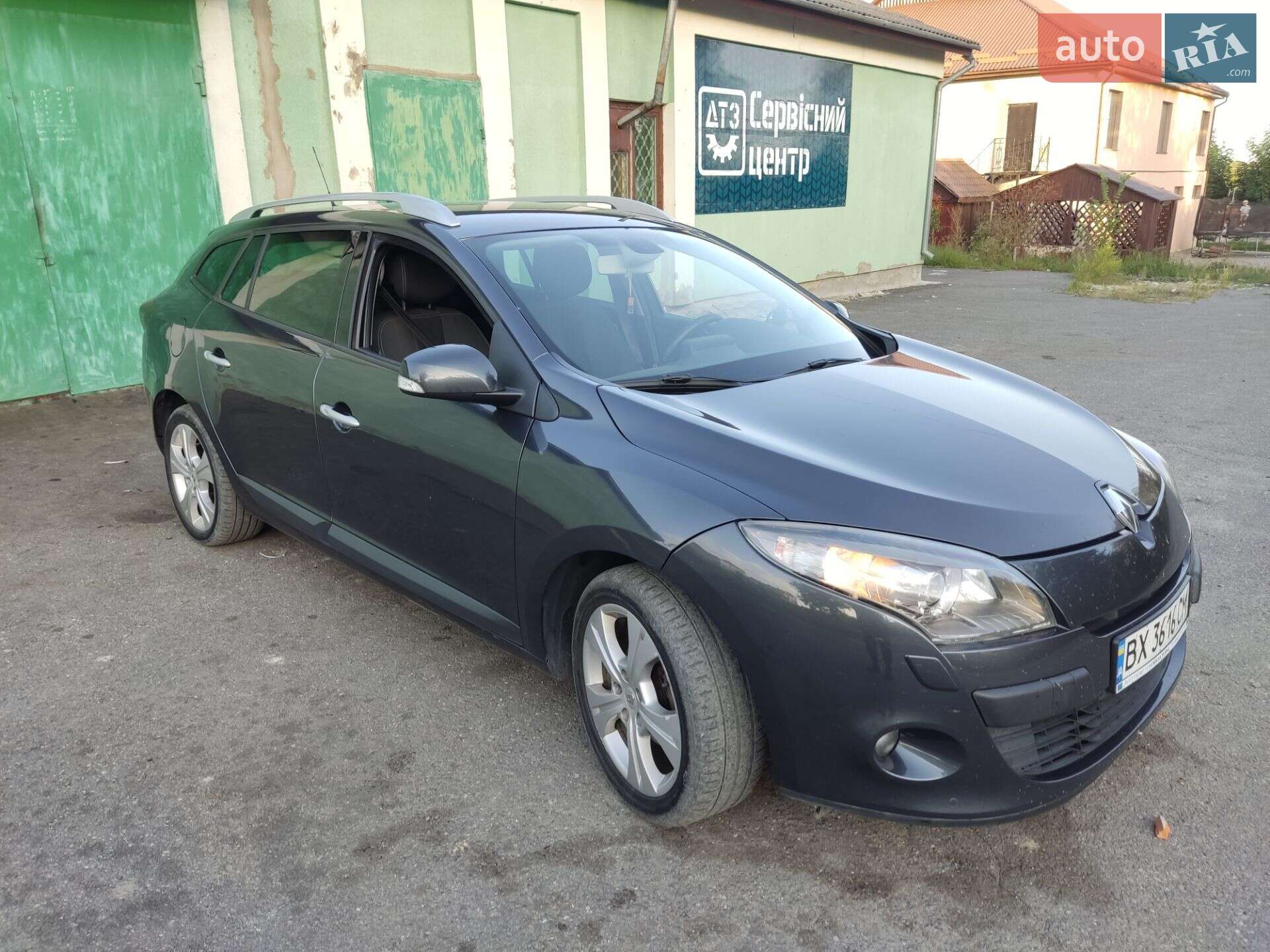 Renault Megane 2011 VIN VF1KZ090E46265966 фото оголошення 2 з 5
