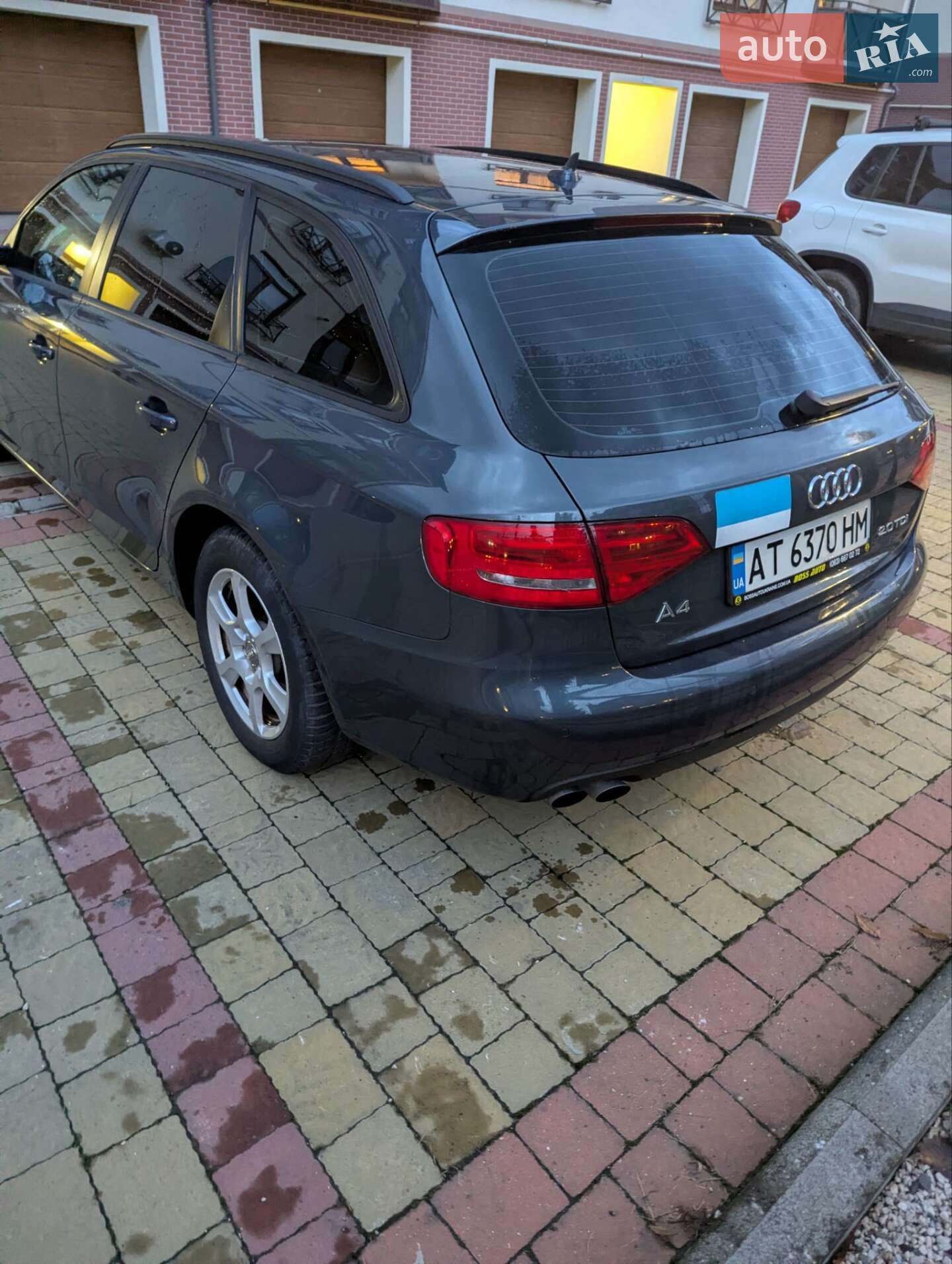 Audi A4 2010 VIN WAUZZZ8K0AA184856 фото оголошення 4 з 14