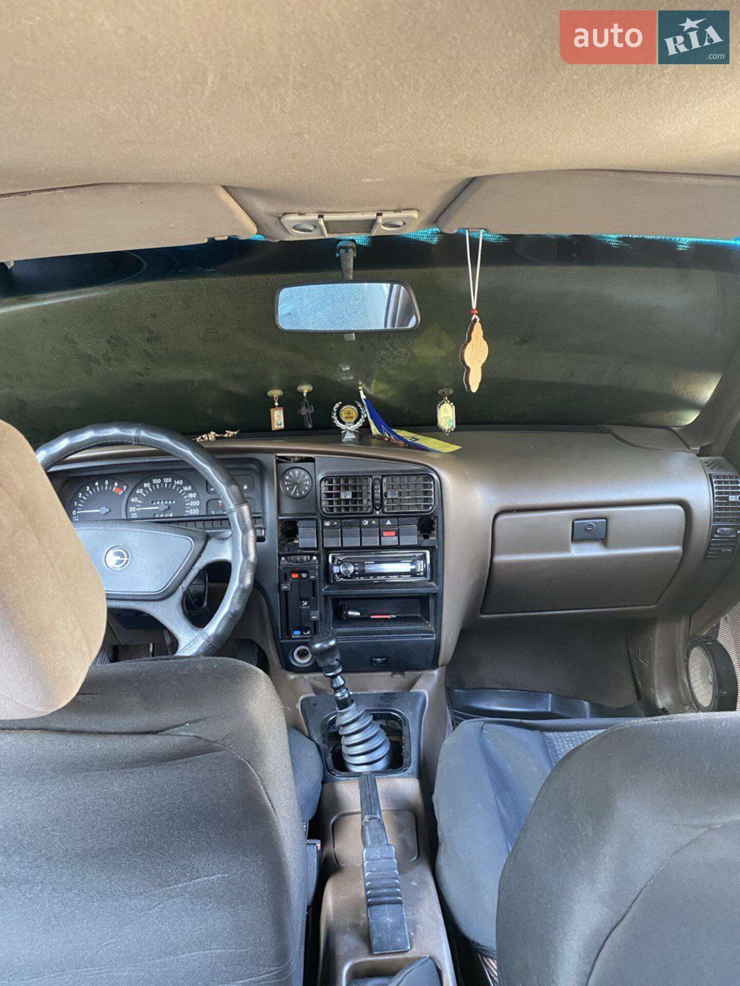 Opel Omega 1987 VIN W0L000017H1164011 фото оголошення 6 з 11