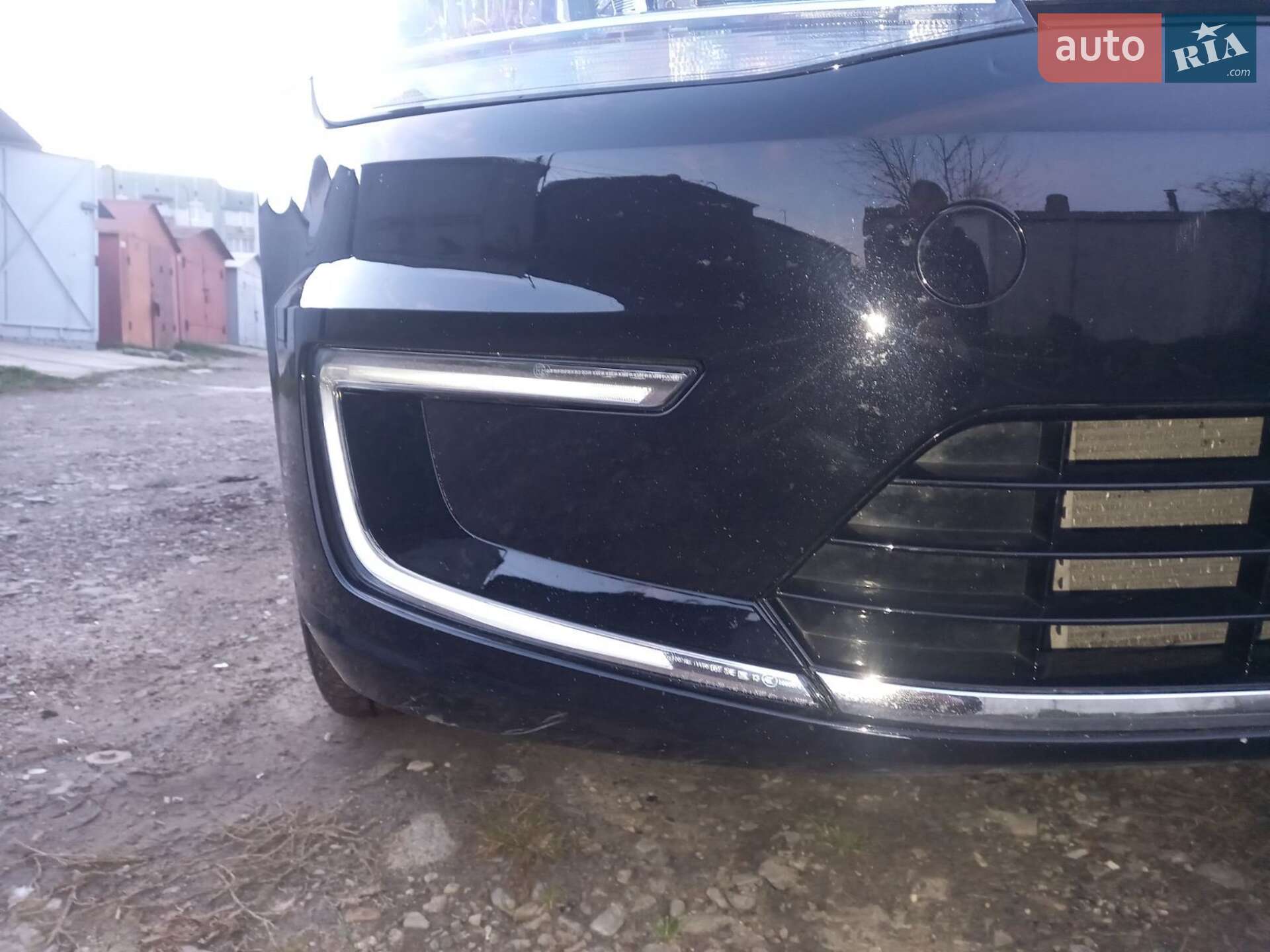 Volkswagen e-Golf 2018 VIN WVWKR7AU0KW903287 фото оголошення 5 з 31