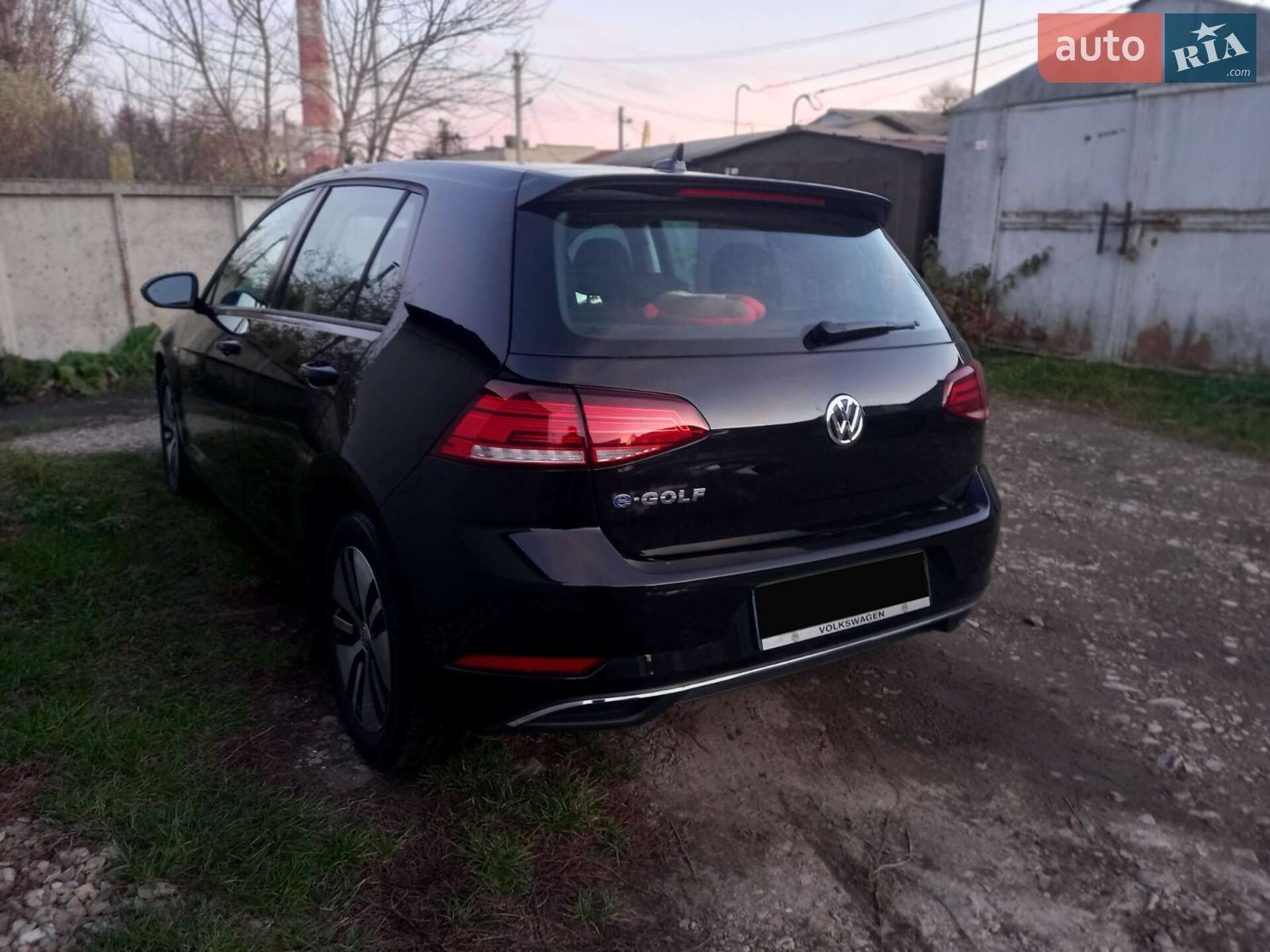 Volkswagen e-Golf 2018 VIN WVWKR7AU0KW903287 фото оголошення 15 з 31