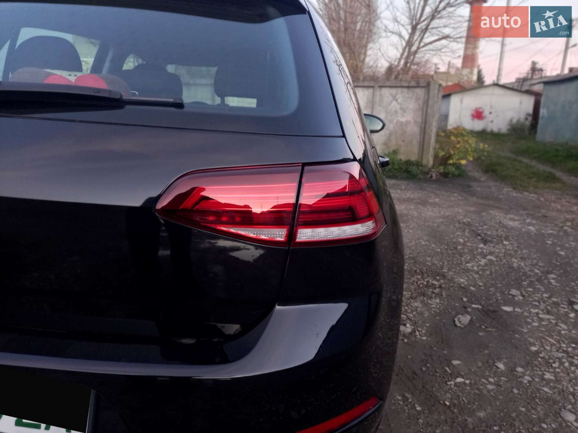 Volkswagen e-Golf 2018 VIN WVWKR7AU0KW903287 фото оголошення 16 з 31