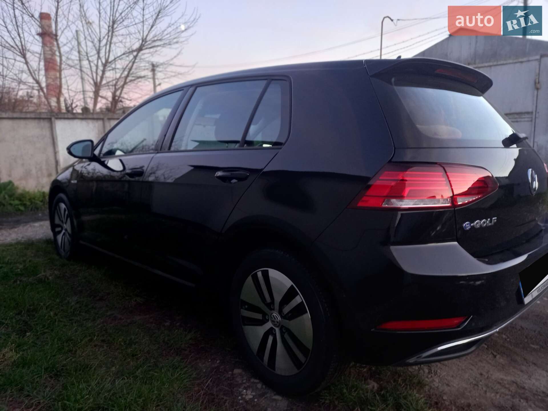 Volkswagen e-Golf 2018 VIN WVWKR7AU0KW903287 фото оголошення 20 з 31