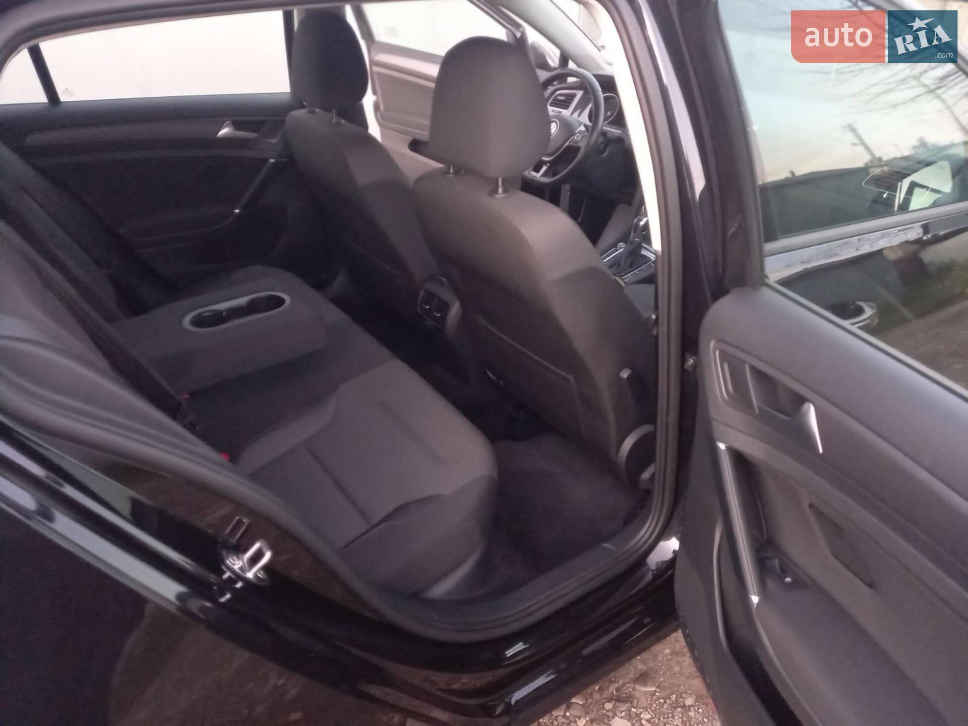 Volkswagen e-Golf 2018 VIN WVWKR7AU0KW903287 фото оголошення 22 з 31