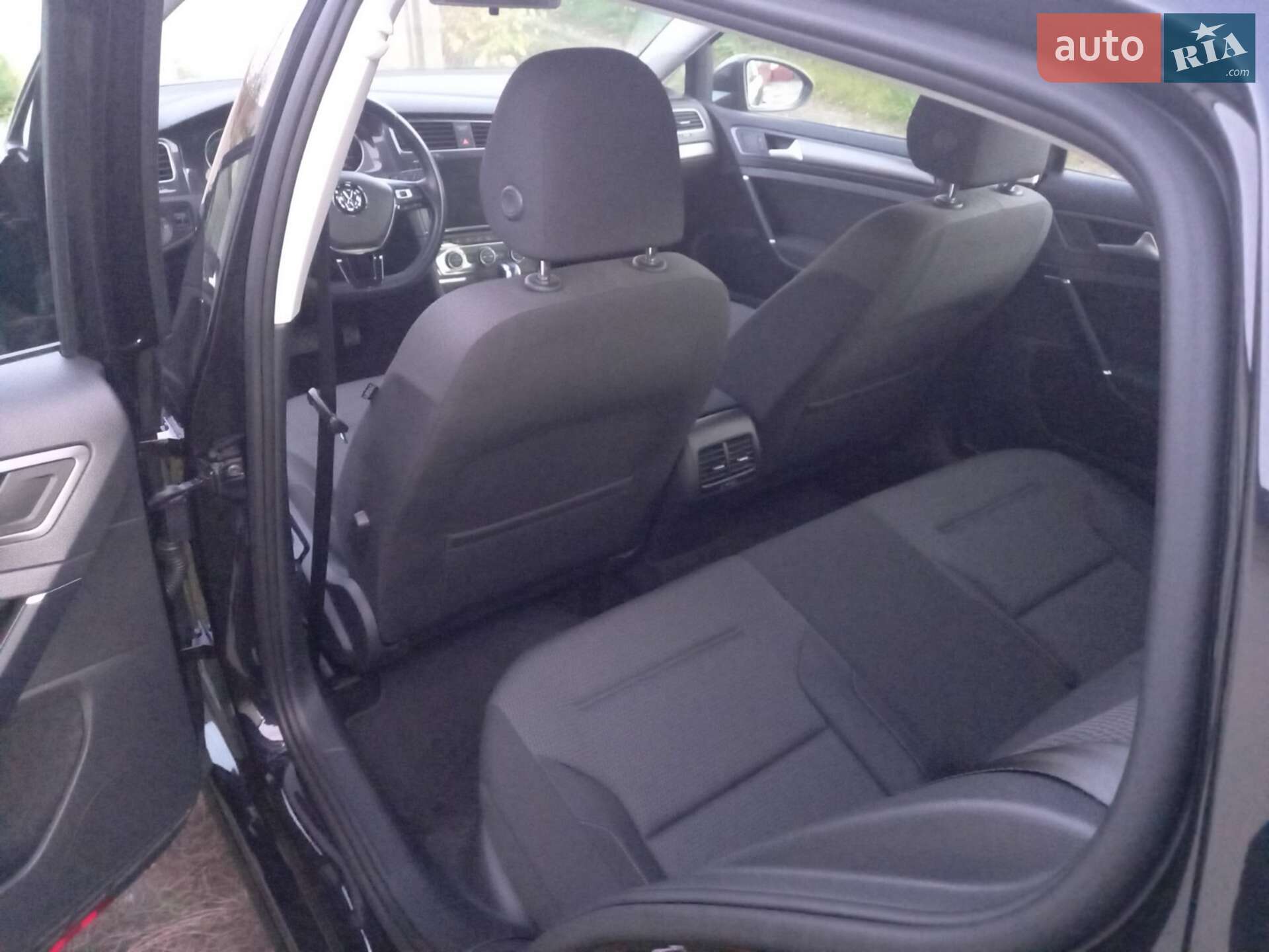 Volkswagen e-Golf 2018 VIN WVWKR7AU0KW903287 фото оголошення 23 з 31