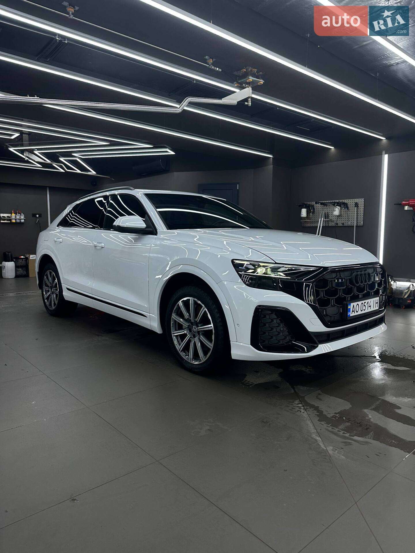 Audi Q8 2024 VIN WA1EVBF12RD009995 фото оголошення 7 з 25