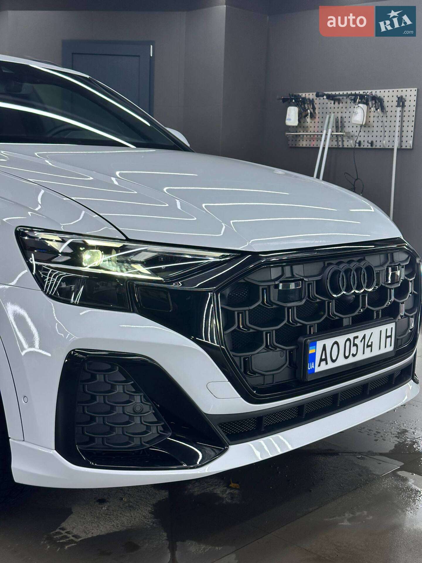 Audi Q8 2024 VIN WA1EVBF12RD009995 фото оголошення 8 з 25