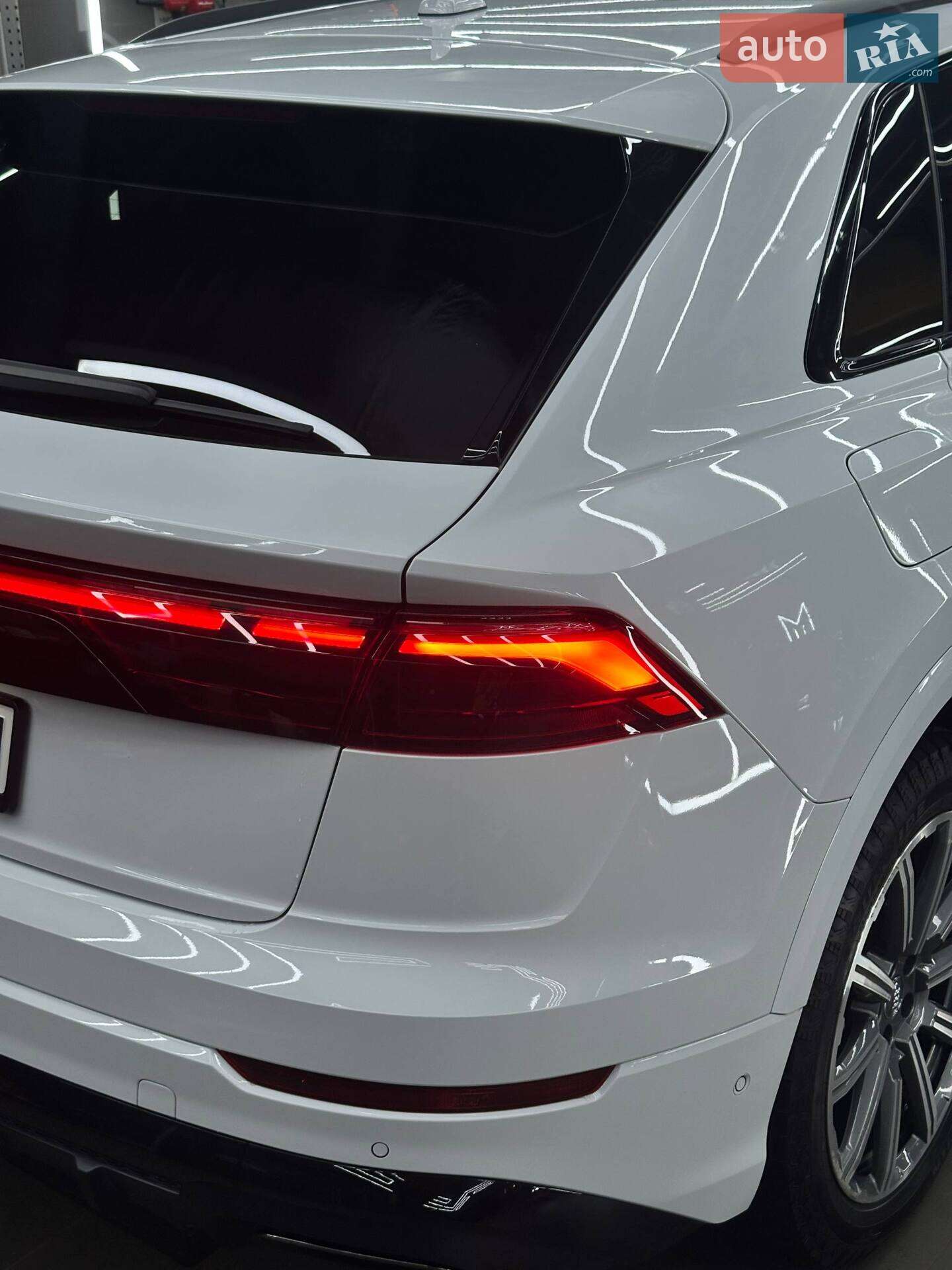 Audi Q8 2024 VIN WA1EVBF12RD009995 фото оголошення 9 з 25