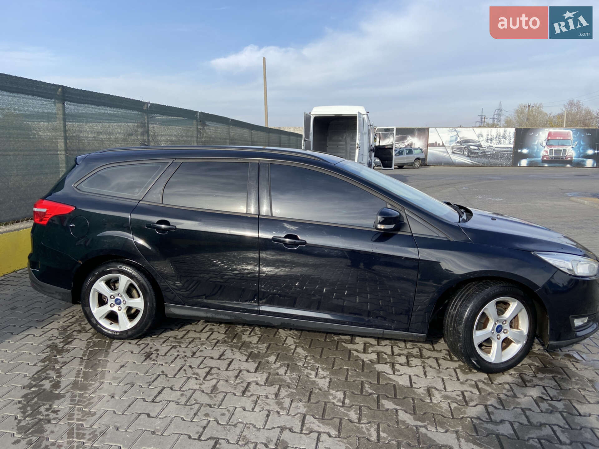 Ford Focus 2015 VIN WF06XXGCC6FE16754 фото оголошення 3 з 25