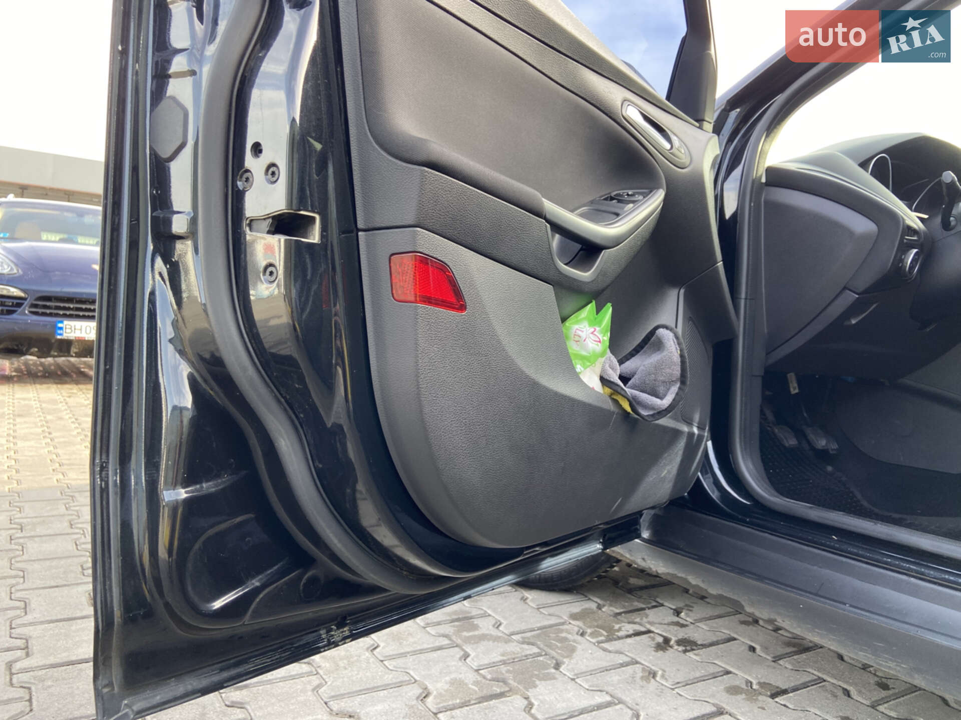 Ford Focus 2015 VIN WF06XXGCC6FE16754 фото оголошення 9 з 25