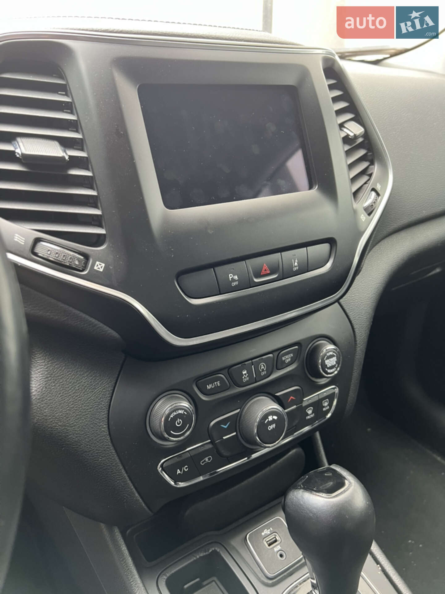 Jeep Cherokee 2020 VIN 1C4PJLLBXMD143997 фото оголошення 8 з 9