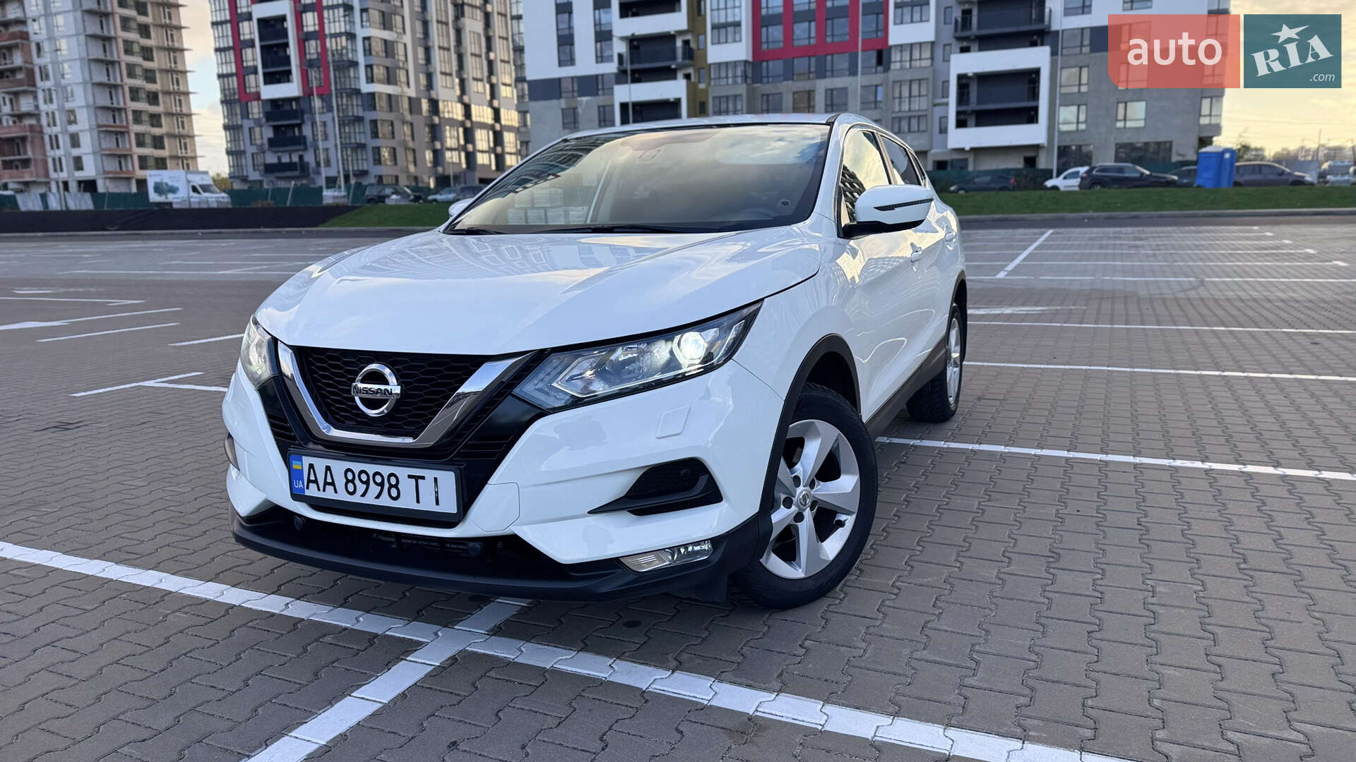 Nissan Qashqai 2018 VIN SJNFEAJ11U2439726 фото оголошення 4 з 20